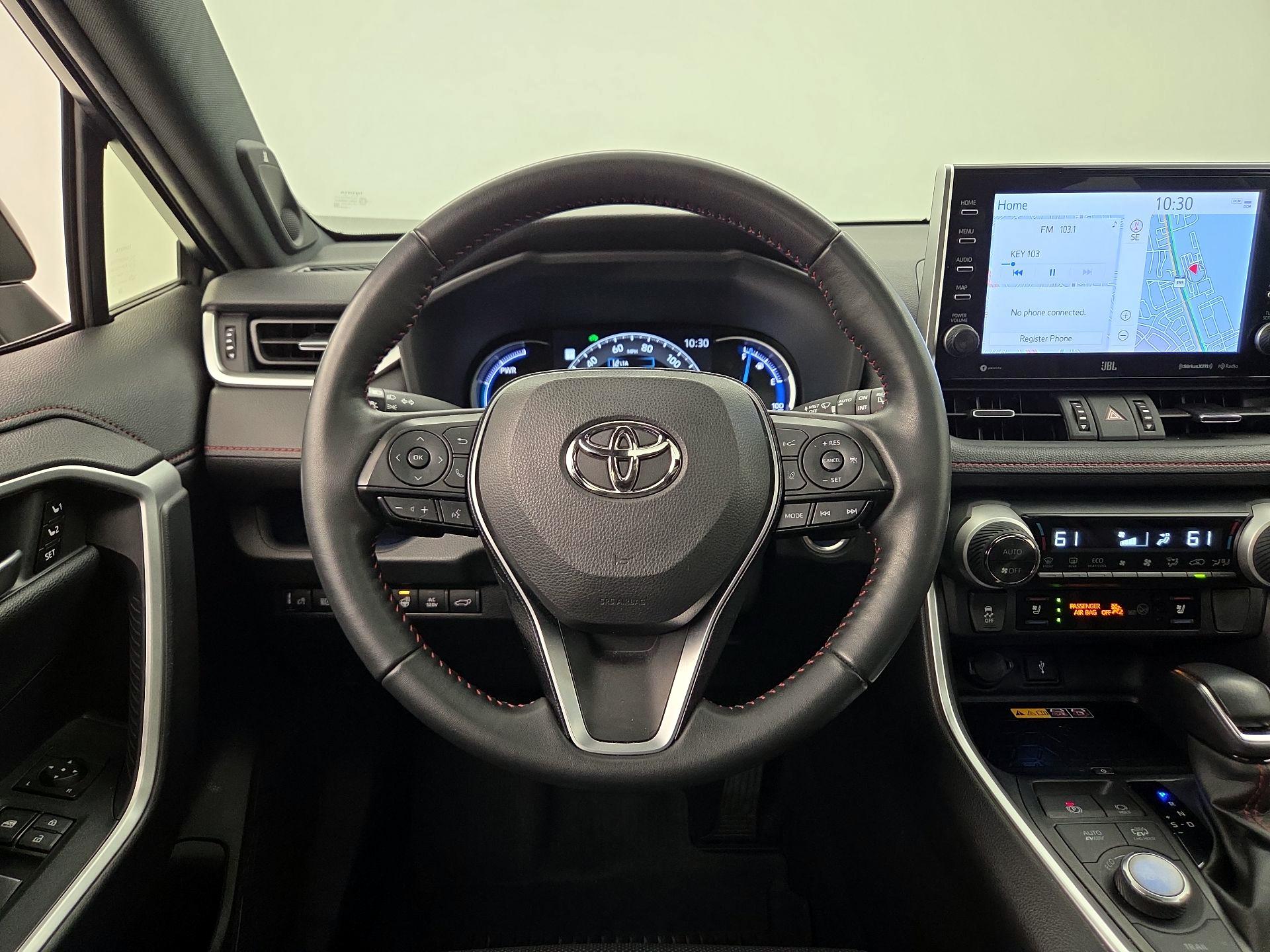 Thumbnail: 2022 Toyota RAV4 - 10