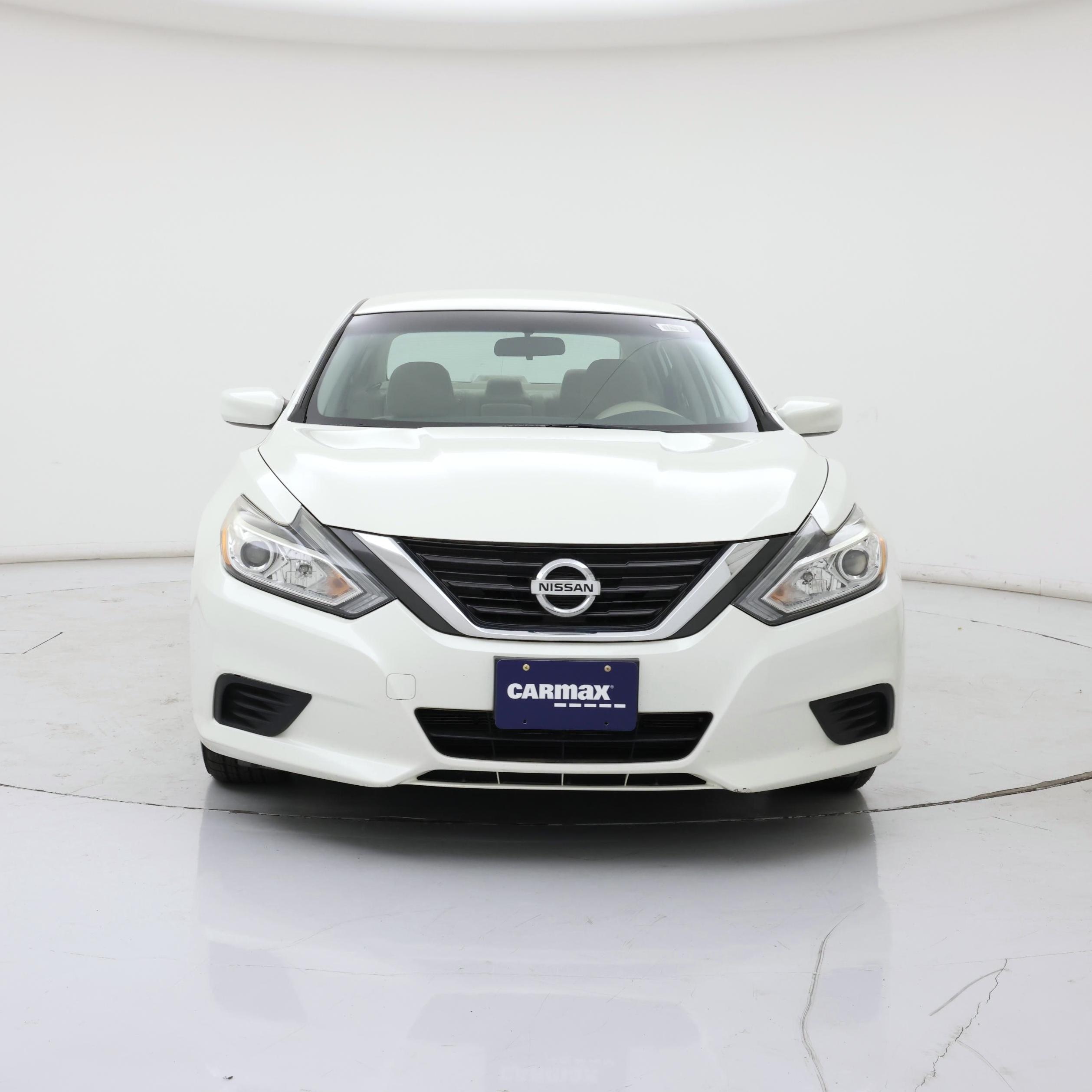 Thumbnail: 2016 Nissan Altima - 5