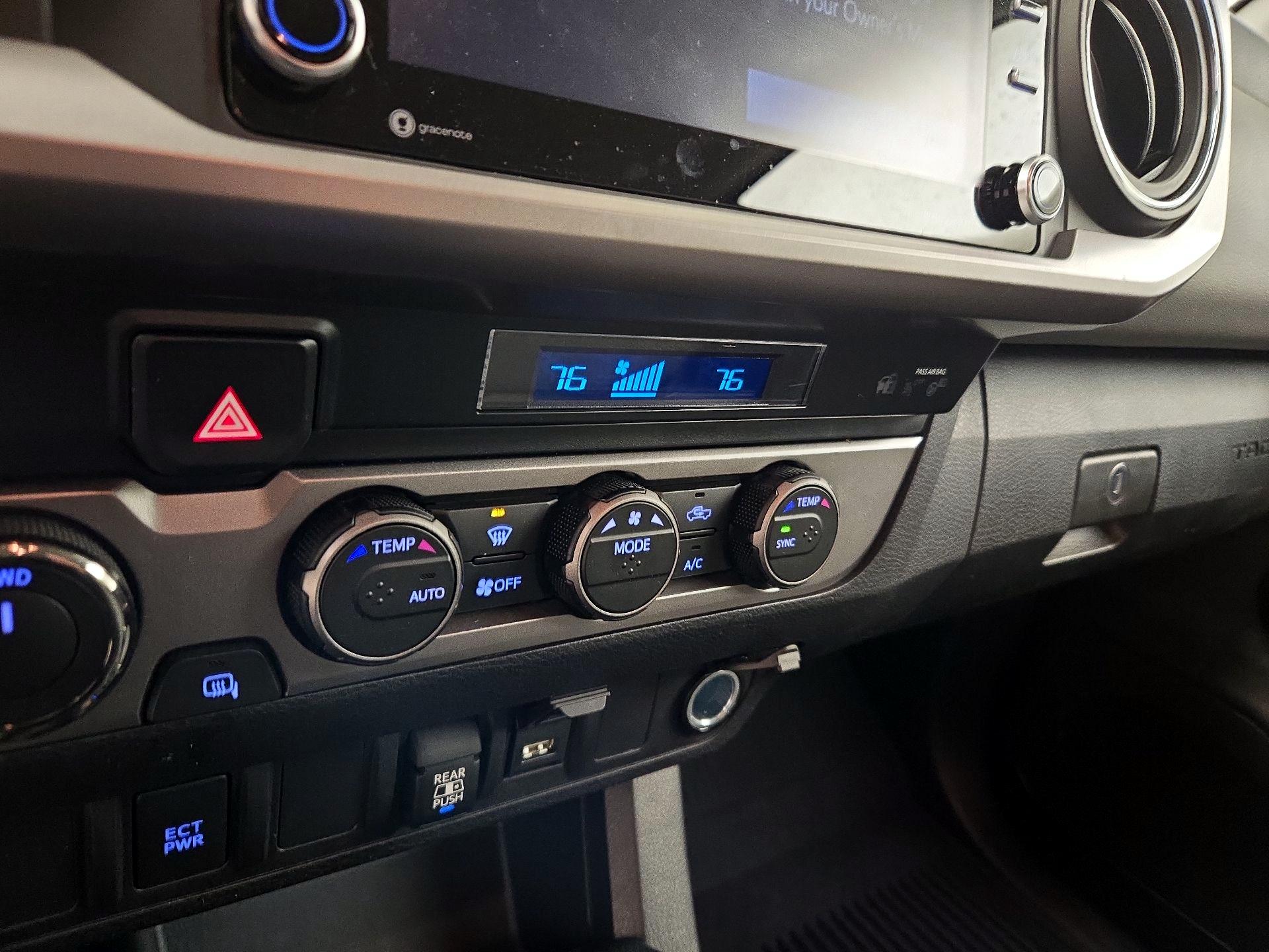 Thumbnail: 2022 Toyota Tacoma - 16