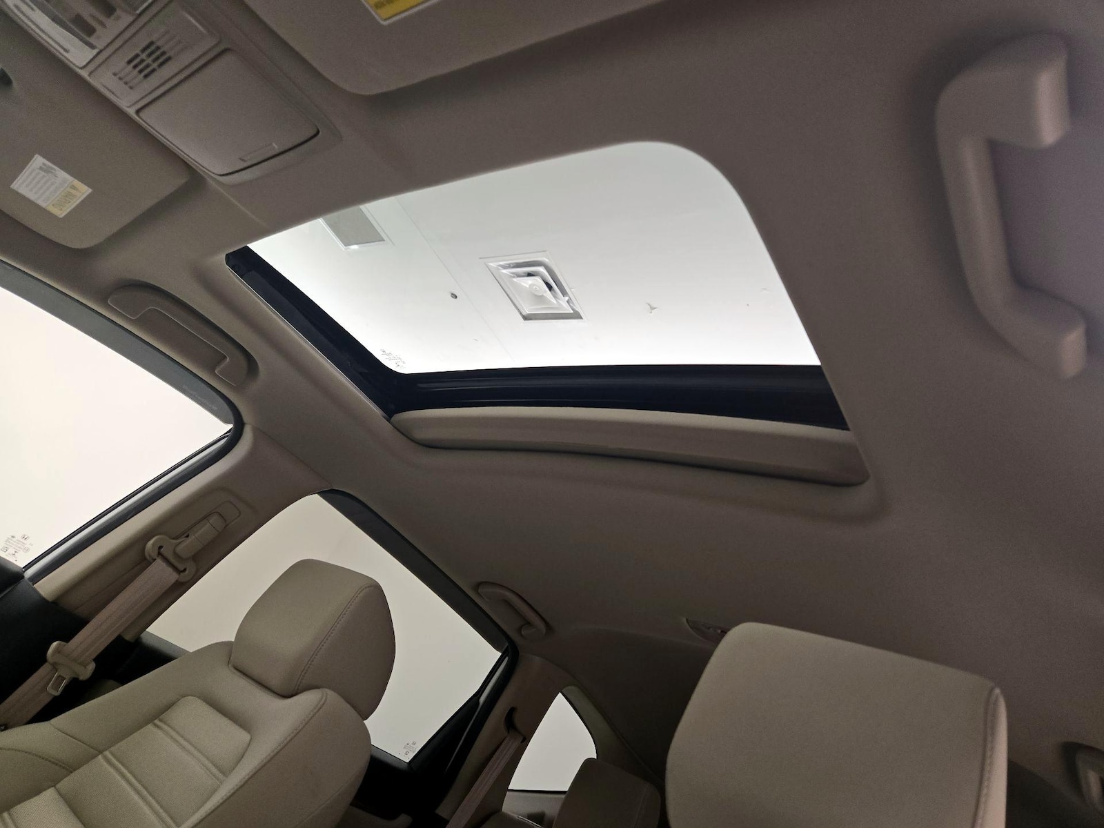 Sunroof(s) & Overhead Airbags