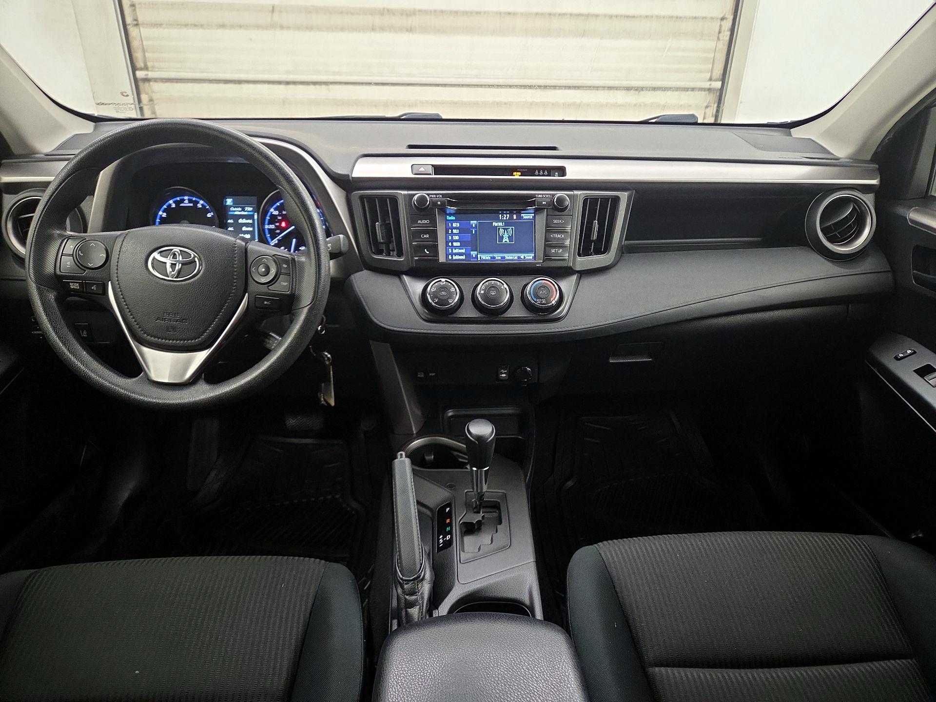Thumbnail: 2017 Toyota RAV4 - 9