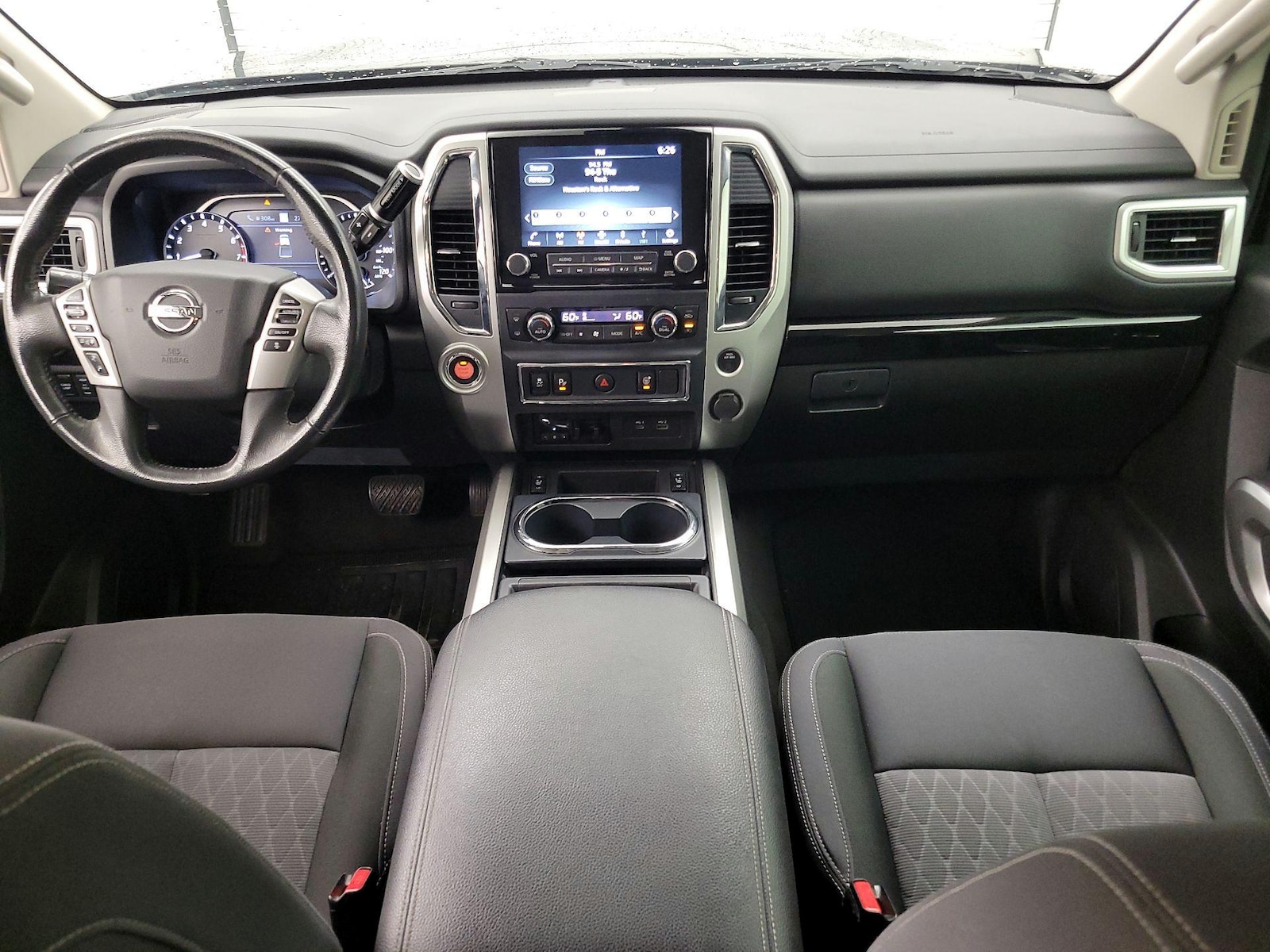 2021 Nissan Titan SV - Photo 10