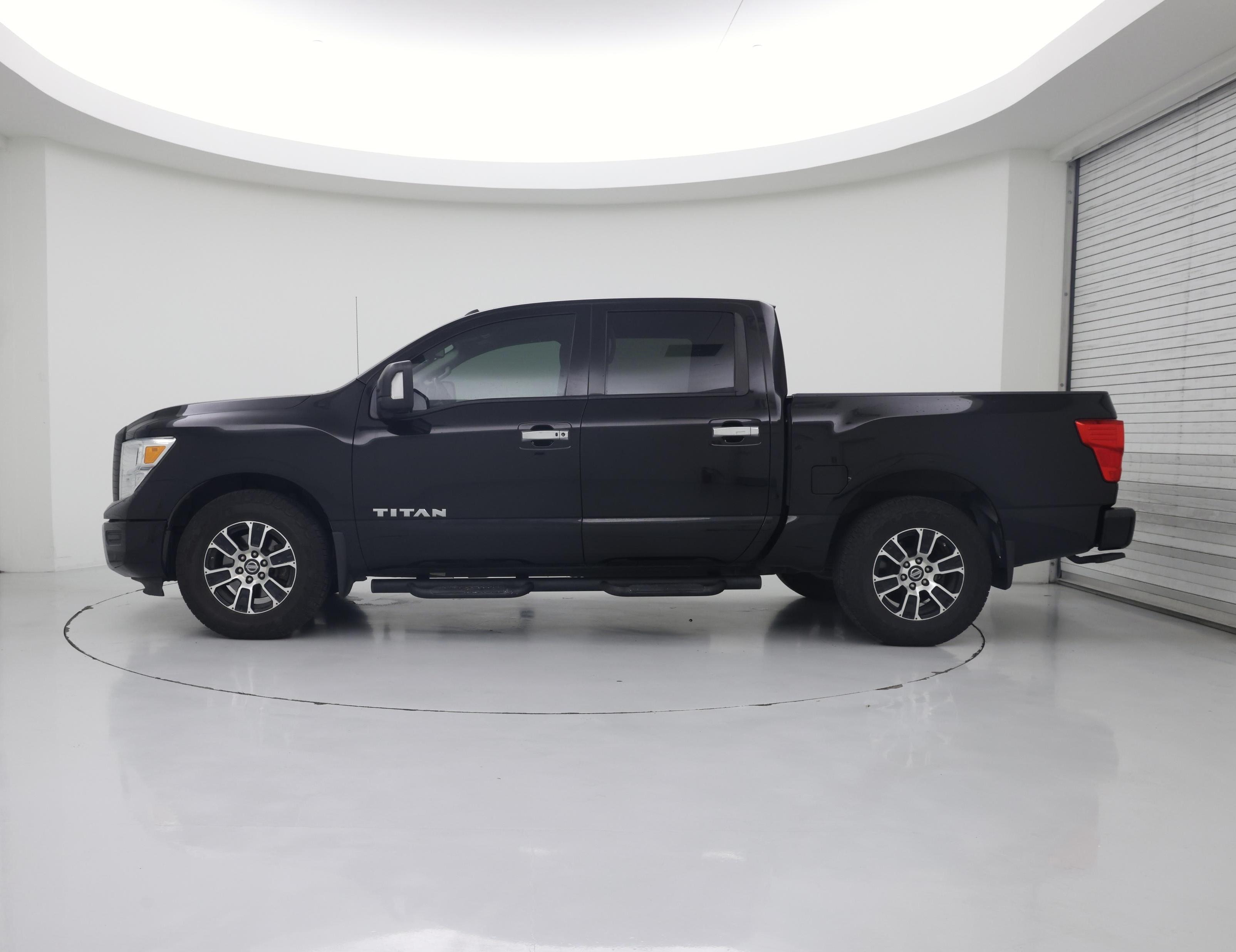 Thumbnail: 2021 Nissan Titan - 3