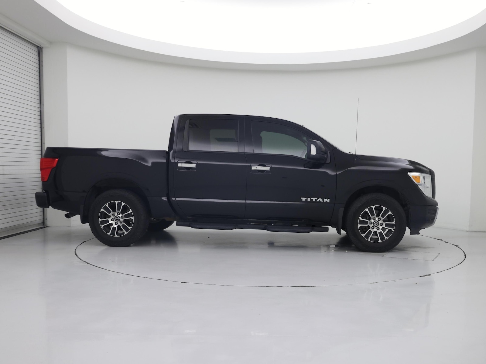 2021 Nissan Titan SV - Photo 8