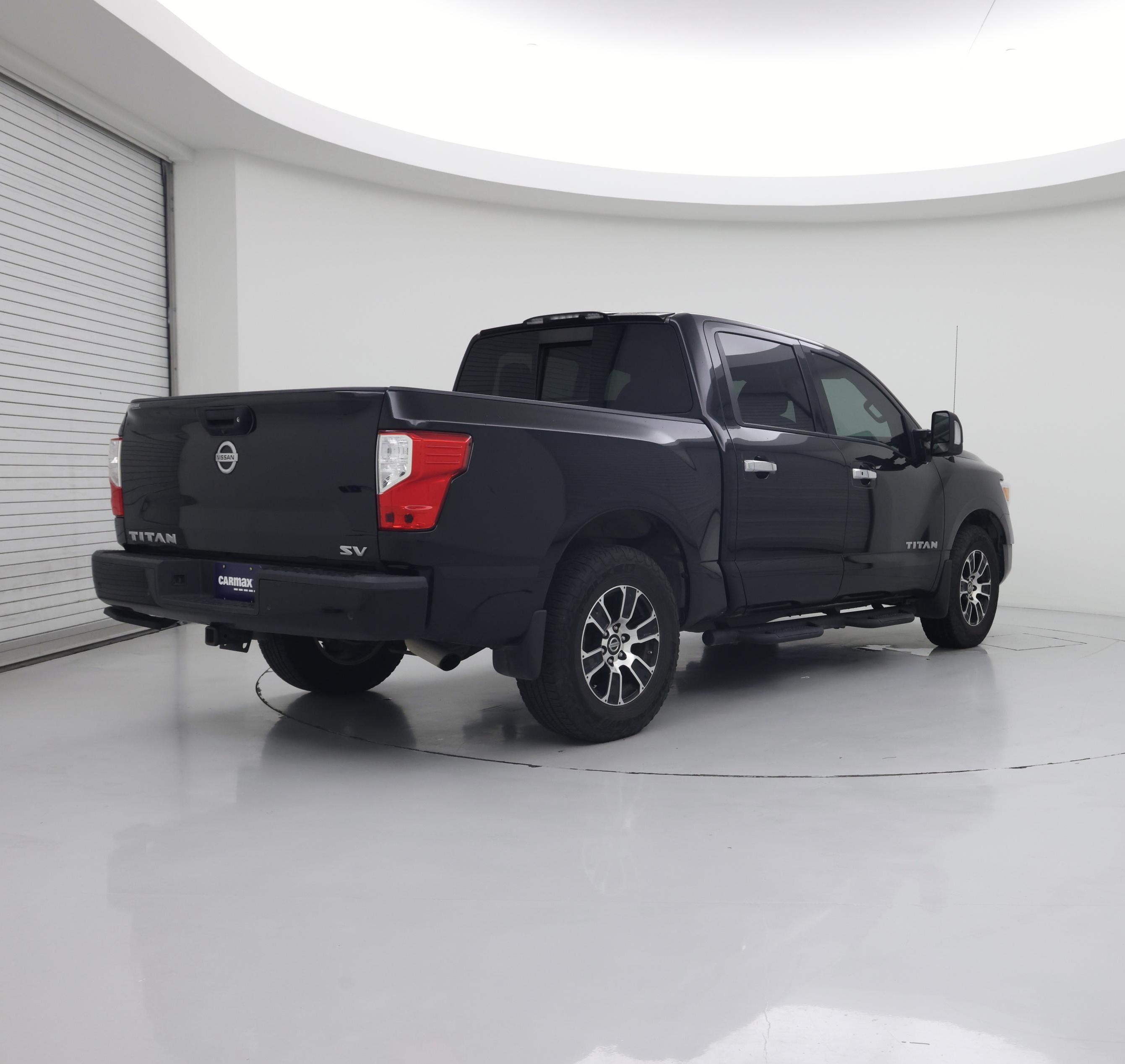 Thumbnail: 2021 Nissan Titan - 8