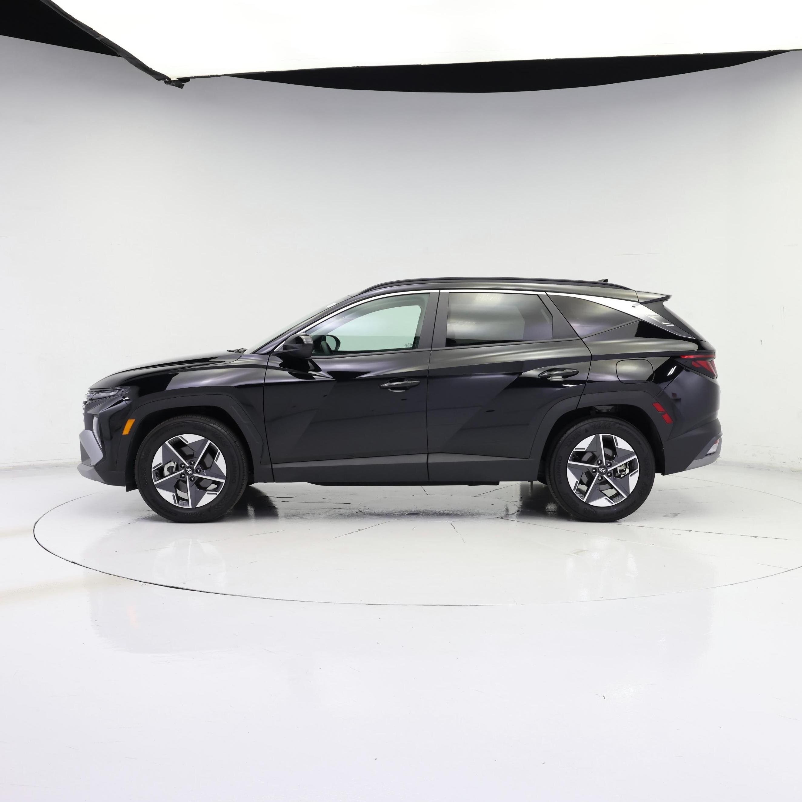 Thumbnail: 2025 Hyundai Tucson - 3