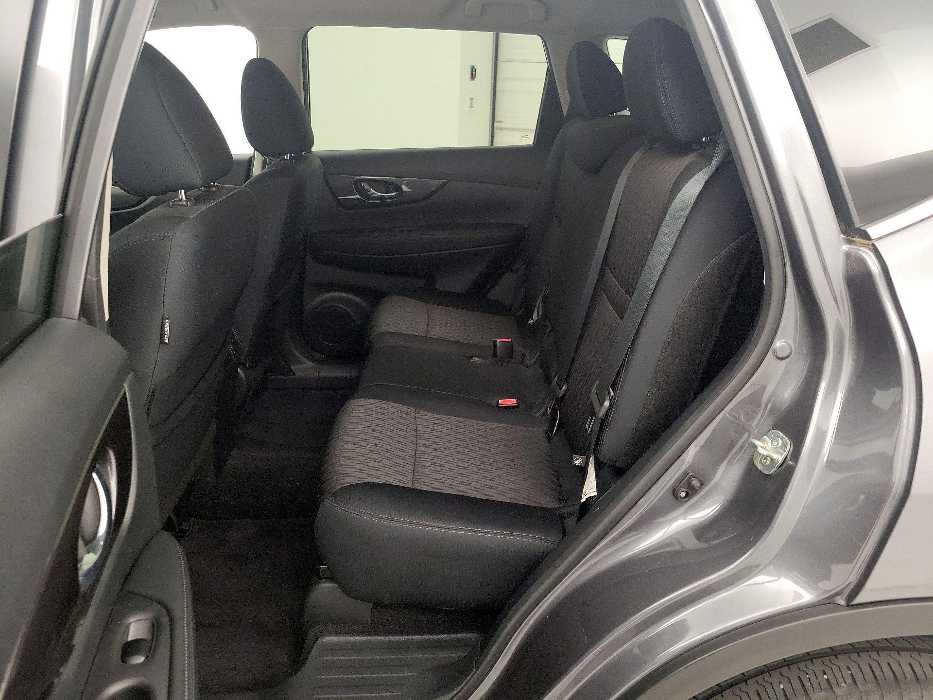 Thumbnail: 2019 Nissan Rogue - 19