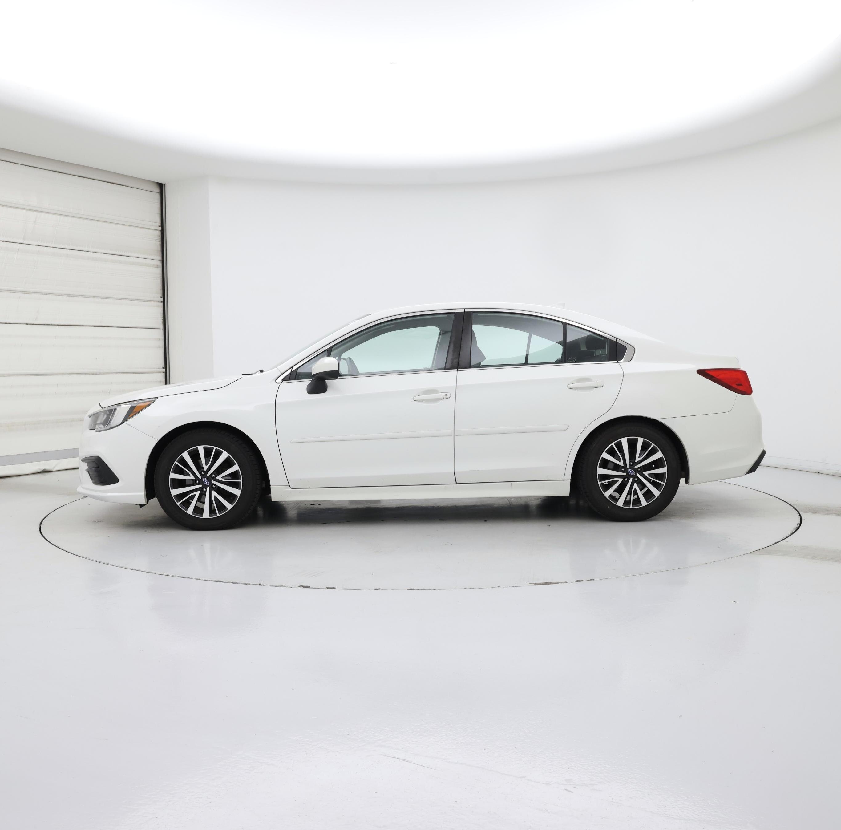 Thumbnail: 2019 Subaru Legacy - 3