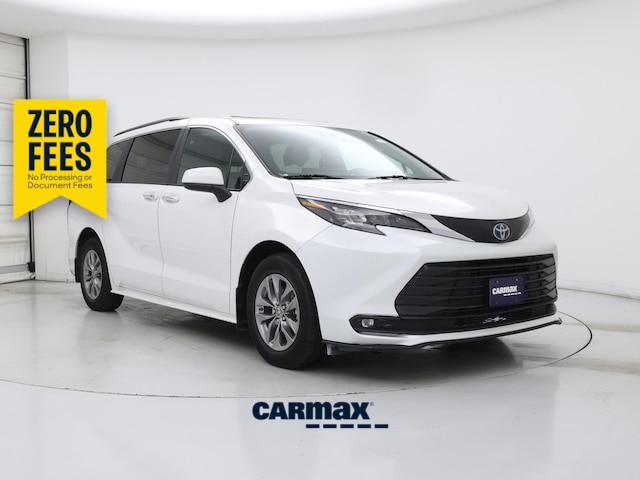 Pearl 2025 Toyota Sienna Minivan Front-Wheel Drive Automatic