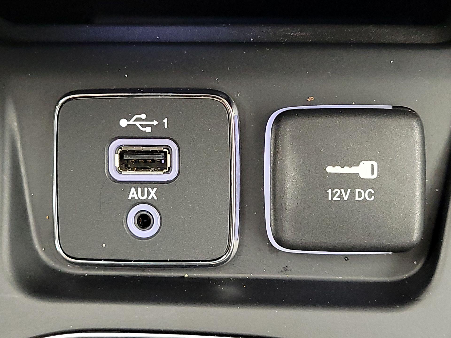 Thumbnail: 2020 Jeep Cherokee - 18