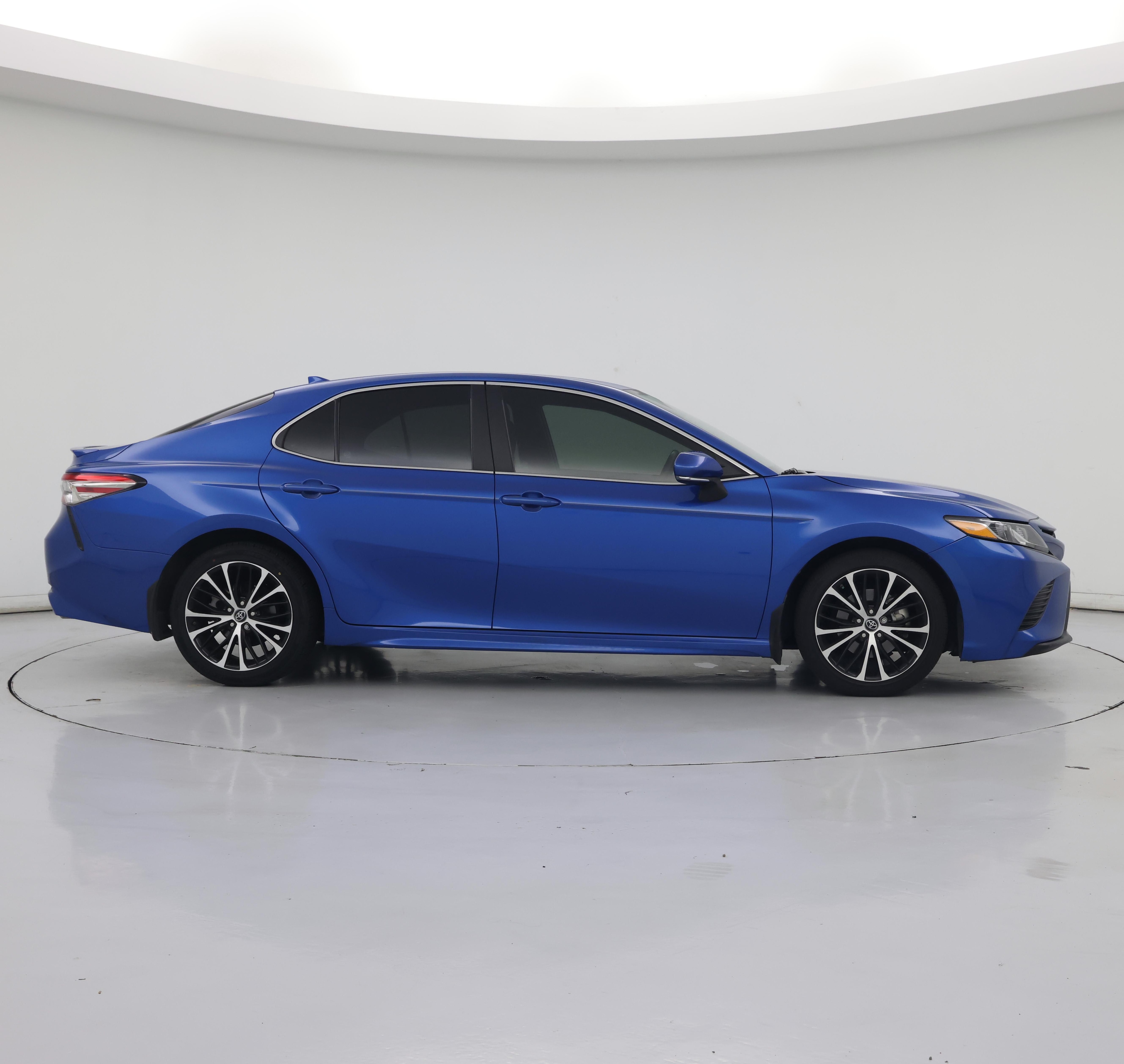 Thumbnail: 2019 Toyota Camry - 7