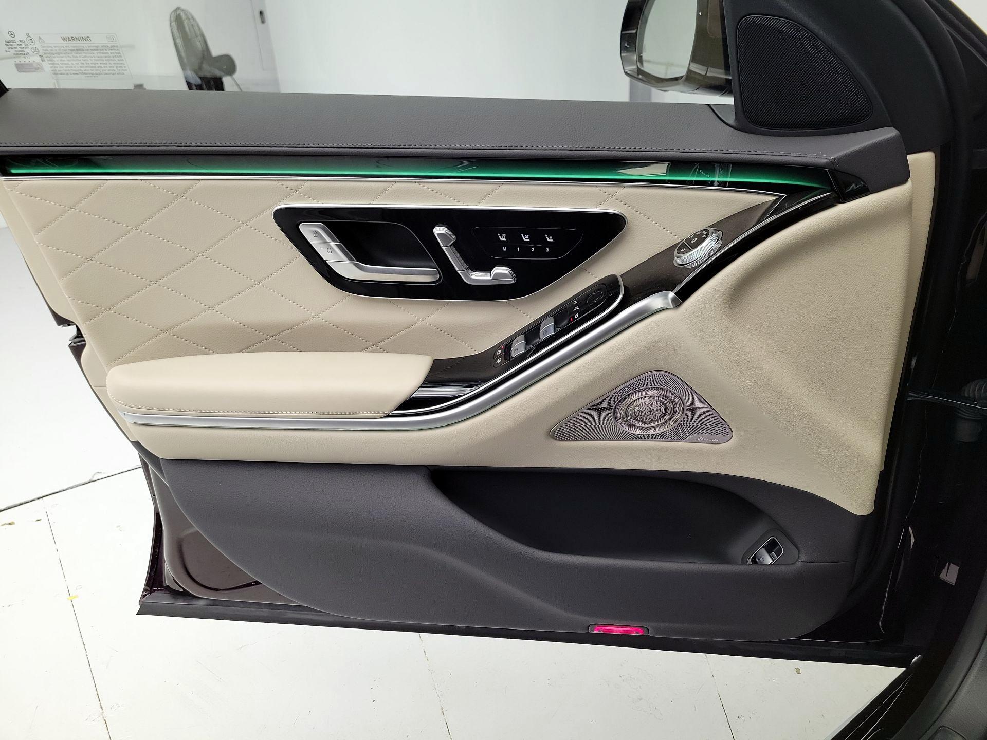 Thumbnail: 2022 Mercedes-Benz S-Class - 12
