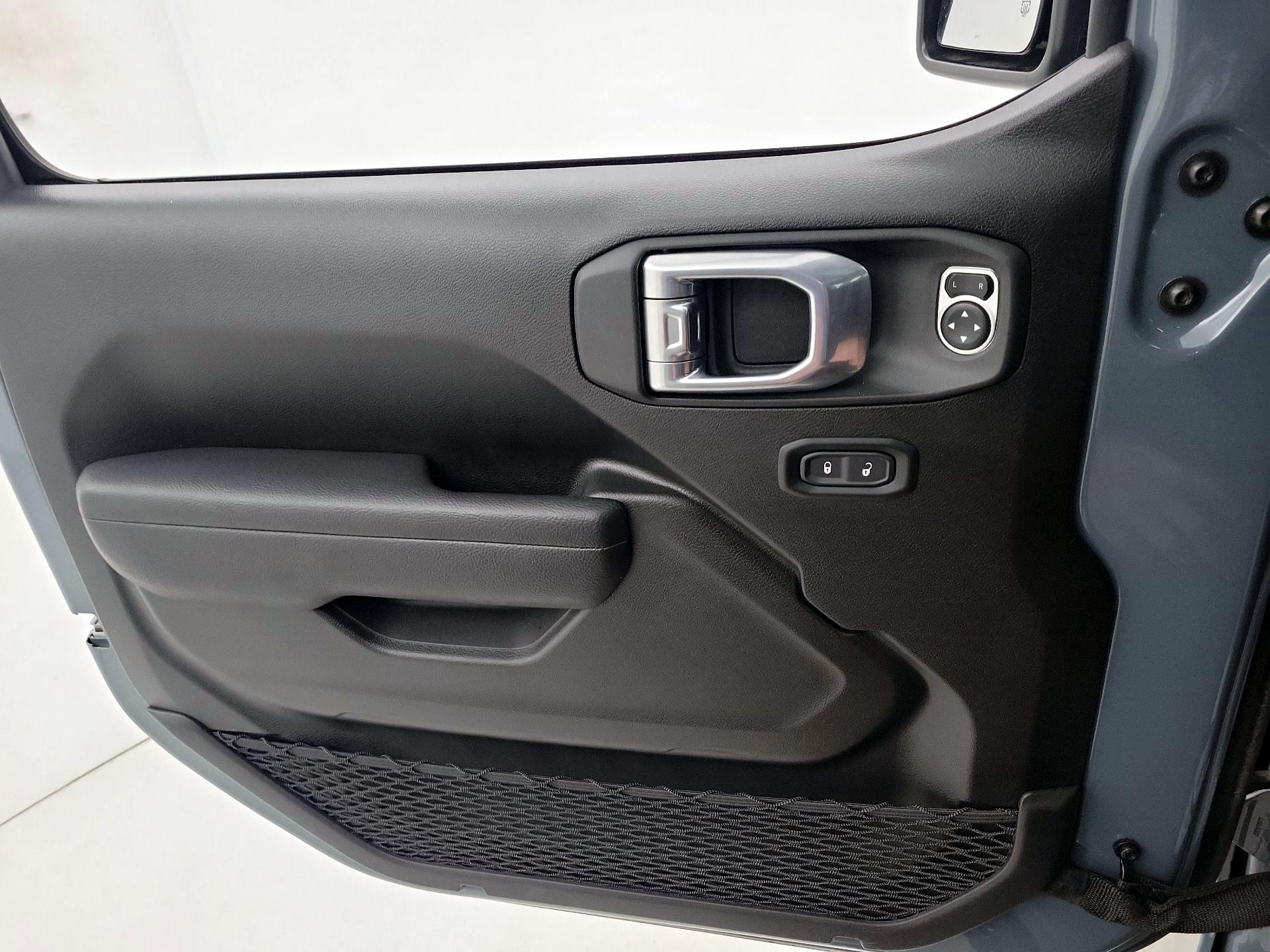 Thumbnail: 2024 Jeep Wrangler - 12