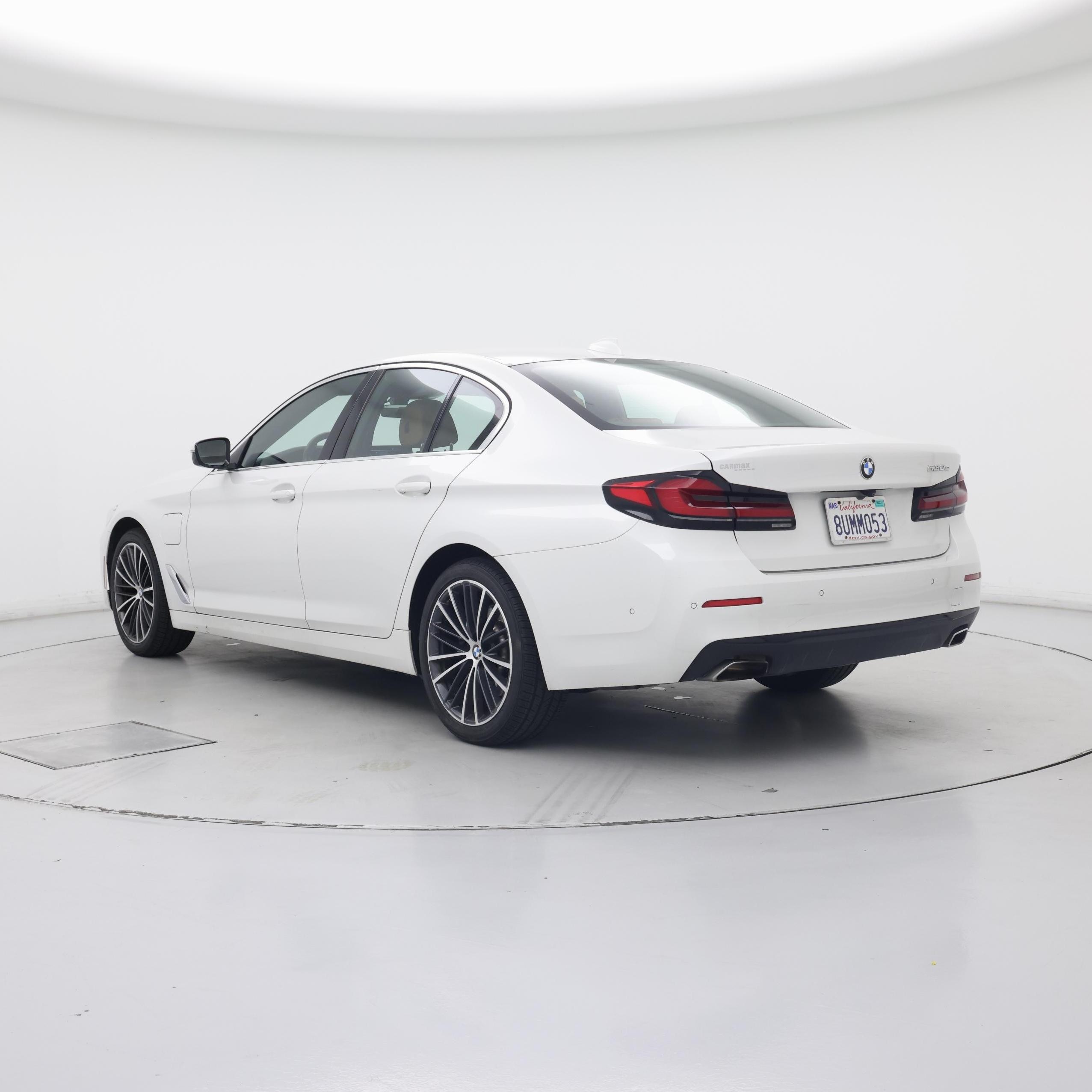 Thumbnail: 2021 BMW 5 Series - 2