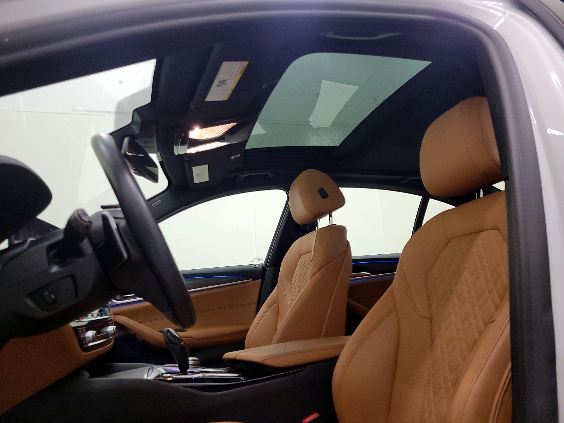 Thumbnail: 2021 BMW 5 Series - 19
