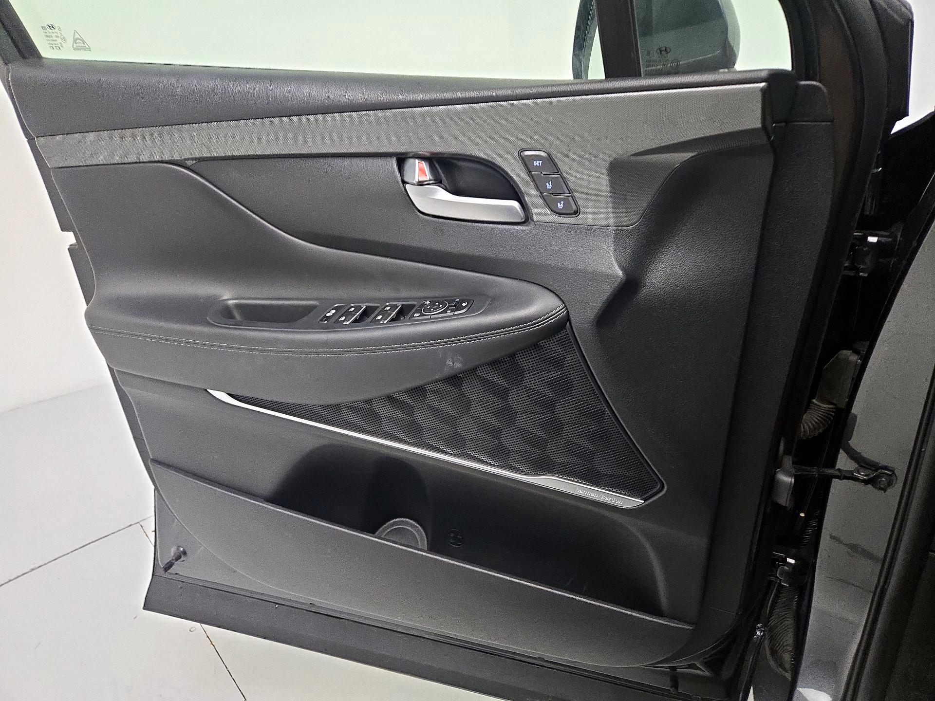 Thumbnail: 2023 Hyundai Santa Fe - 12
