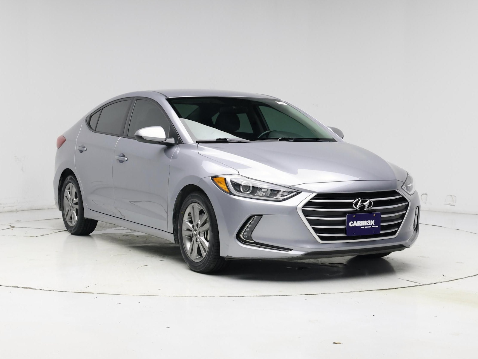 2017 Hyundai Elantra SE - Photo 2