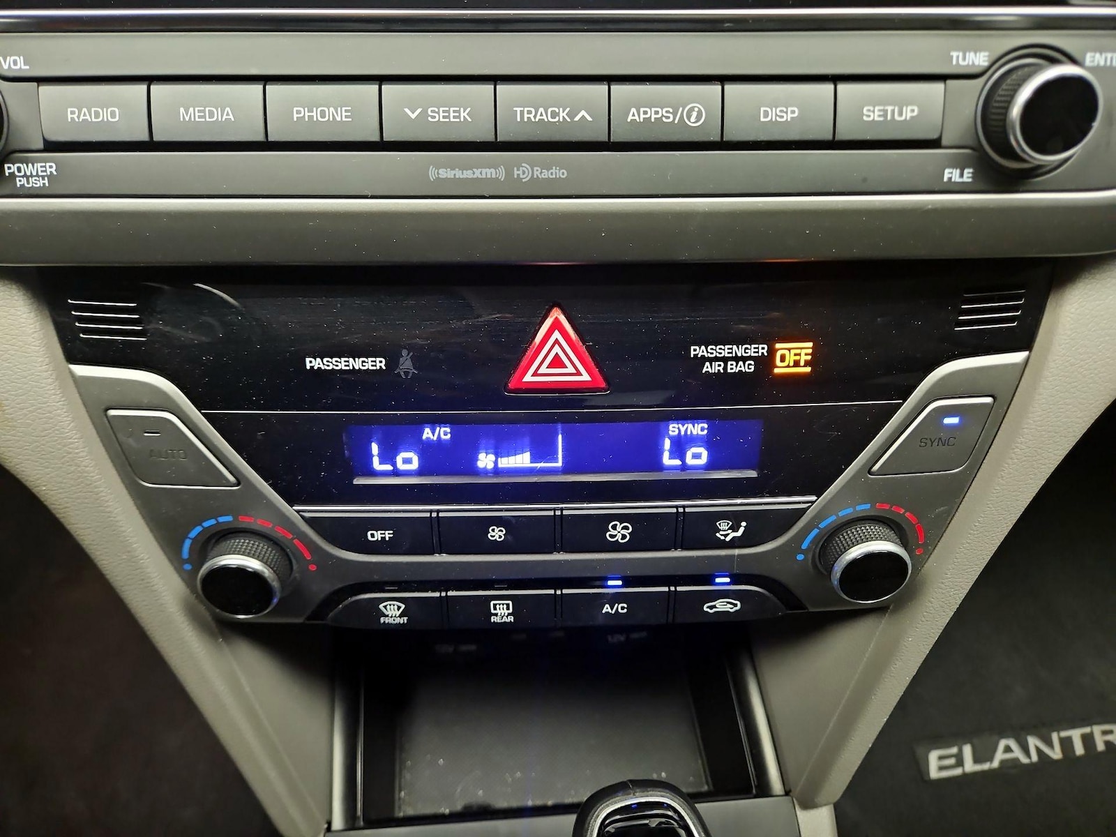2017 Hyundai Elantra SE - Photo 17