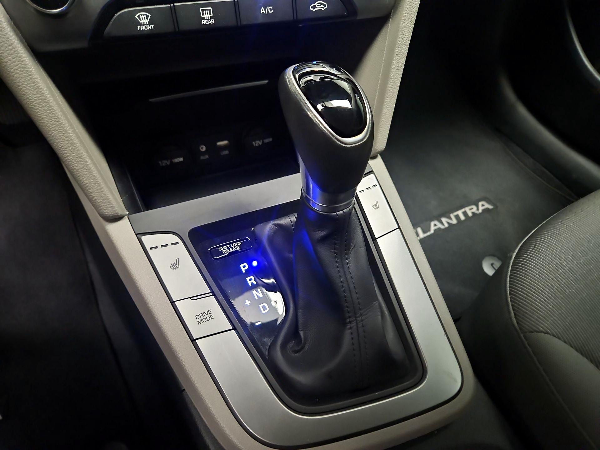 Thumbnail: 2017 Hyundai Elantra - 17