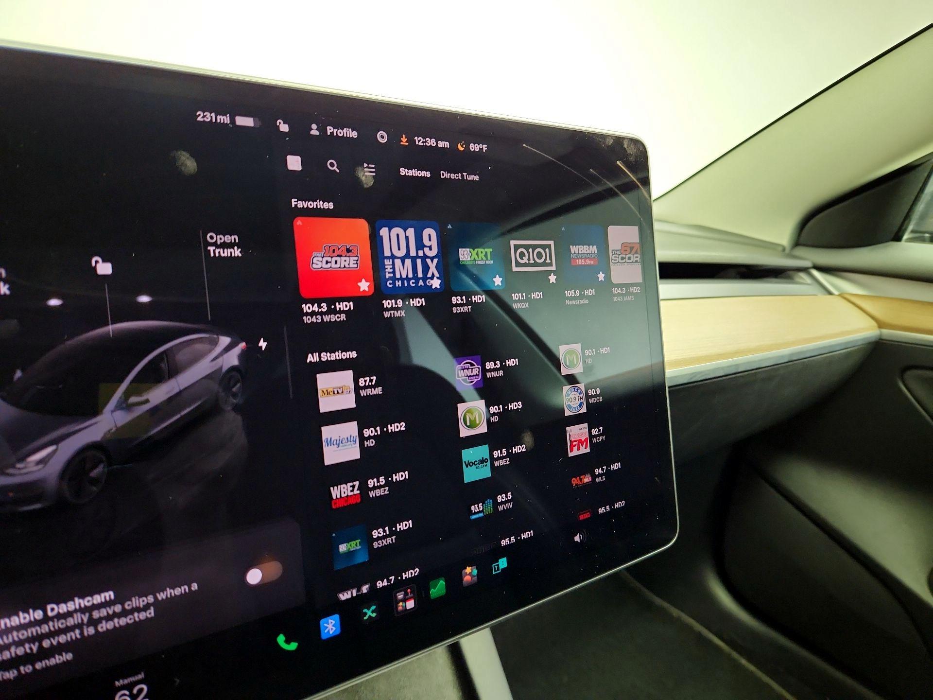 Thumbnail: 2022 Tesla Model 3 - 15