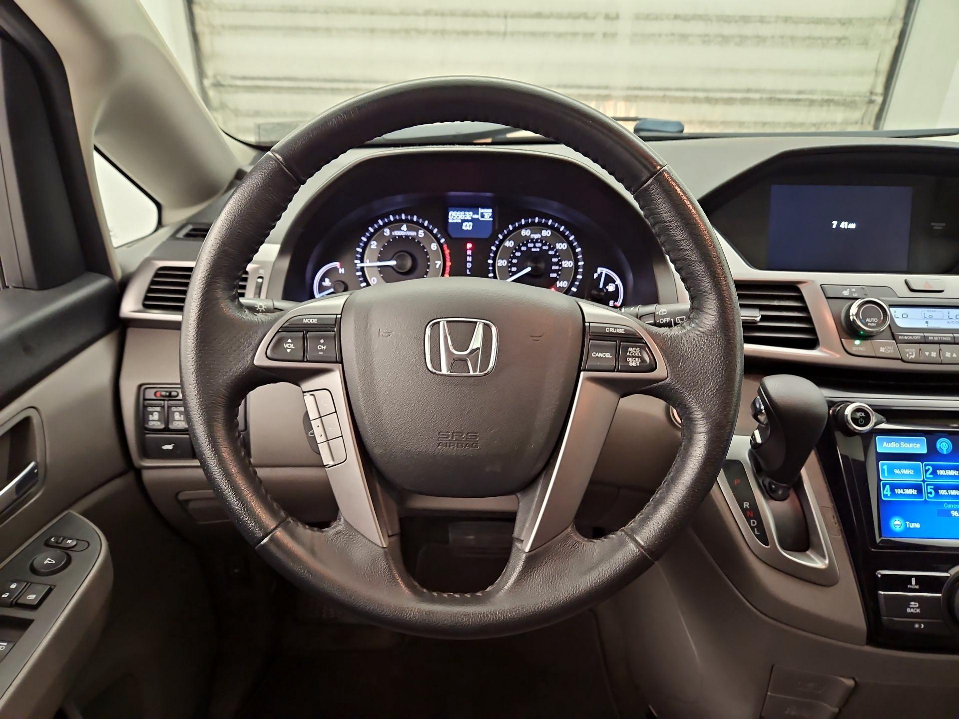 Thumbnail: 2014 Honda Odyssey - 10