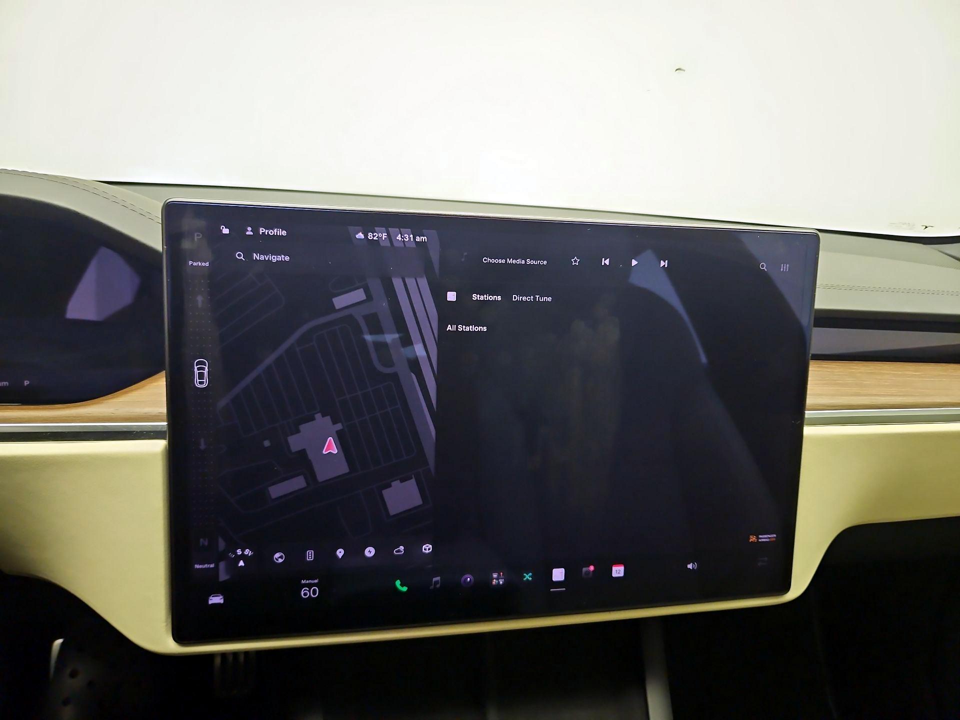 Thumbnail: 2022 Tesla Model S - 15