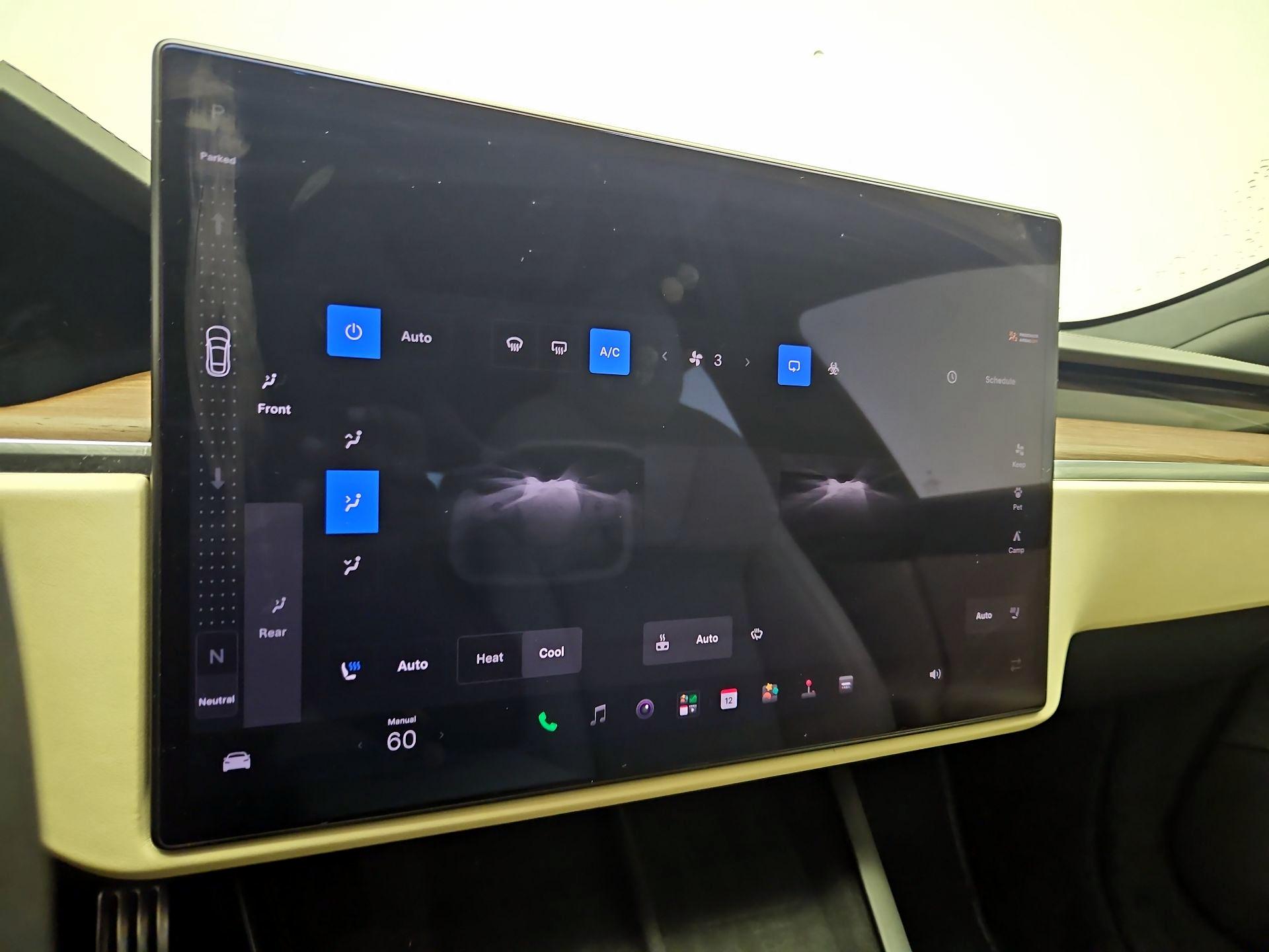 Thumbnail: 2022 Tesla Model S - 16