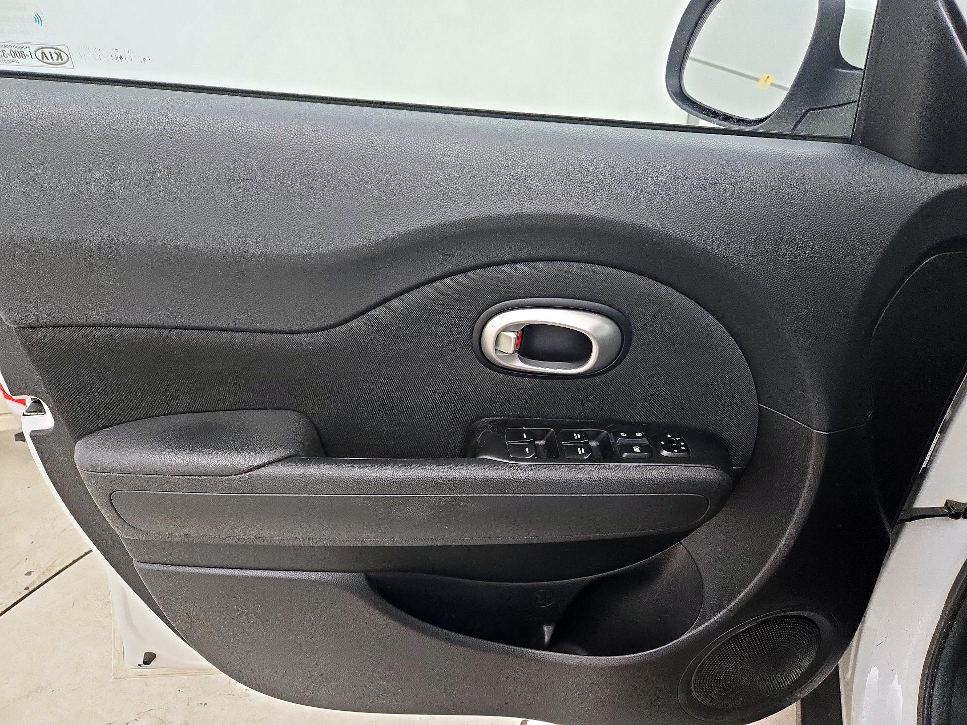 Thumbnail: 2014 Kia Soul - 12