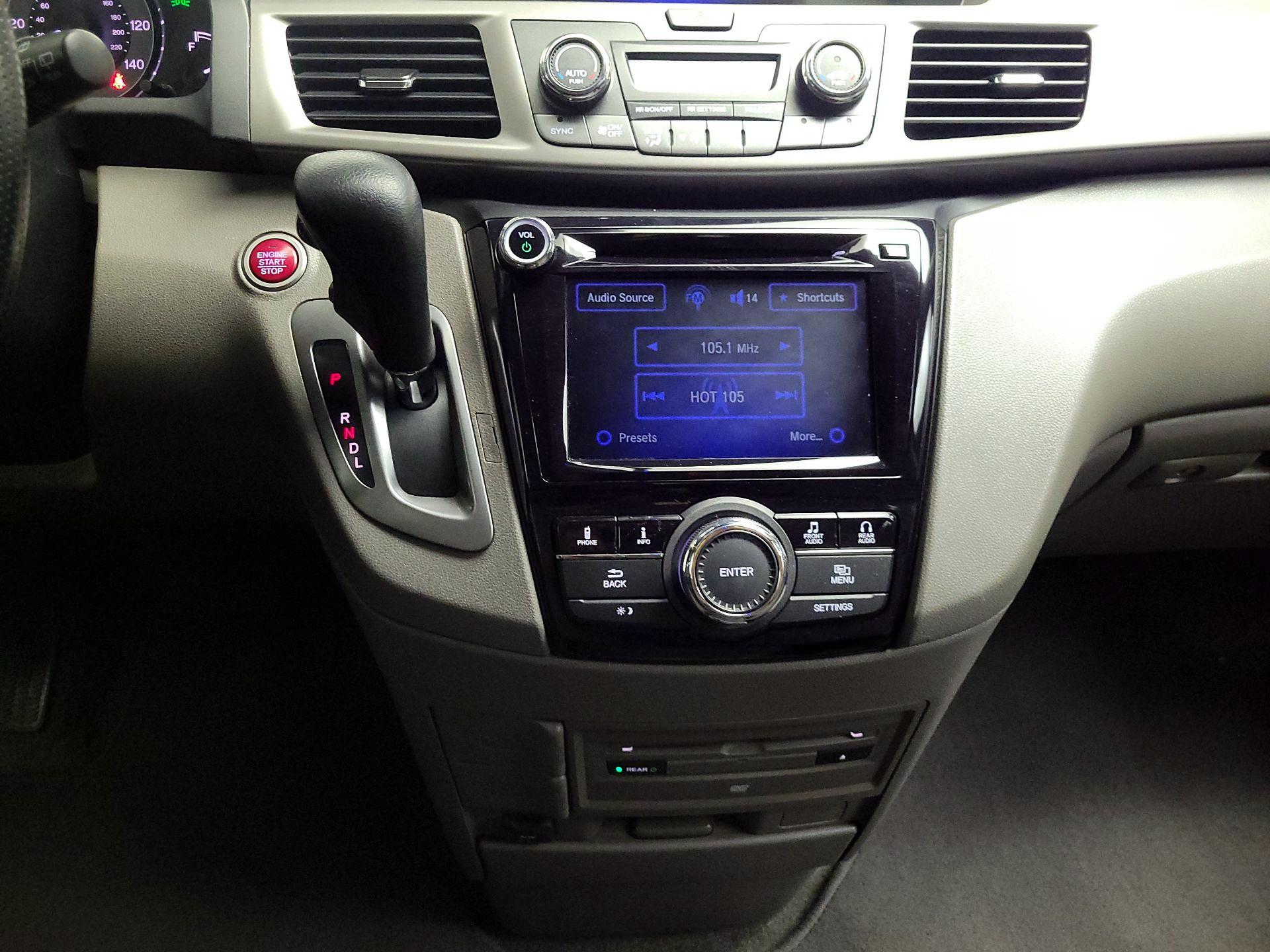 Thumbnail: 2016 Honda Odyssey - 17