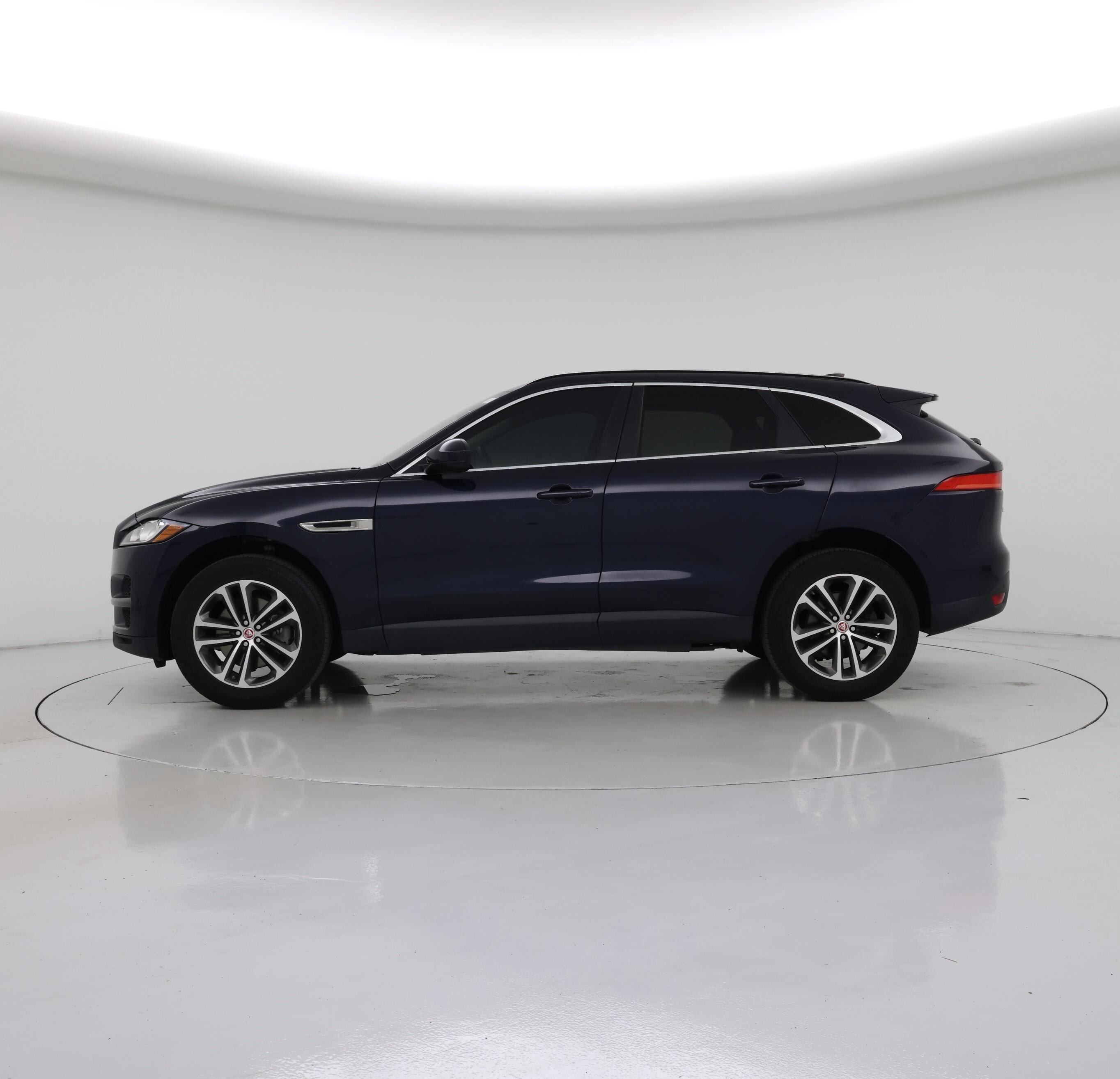 Thumbnail: 2020 Jaguar F-Pace - 3