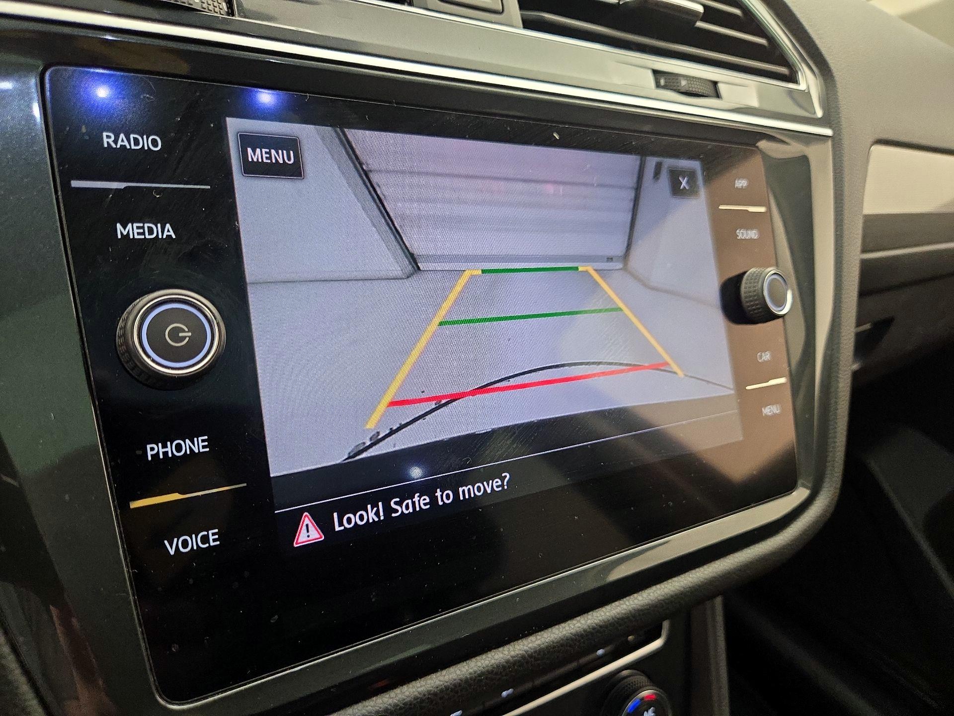 Thumbnail: 2019 Volkswagen Tiguan - 14