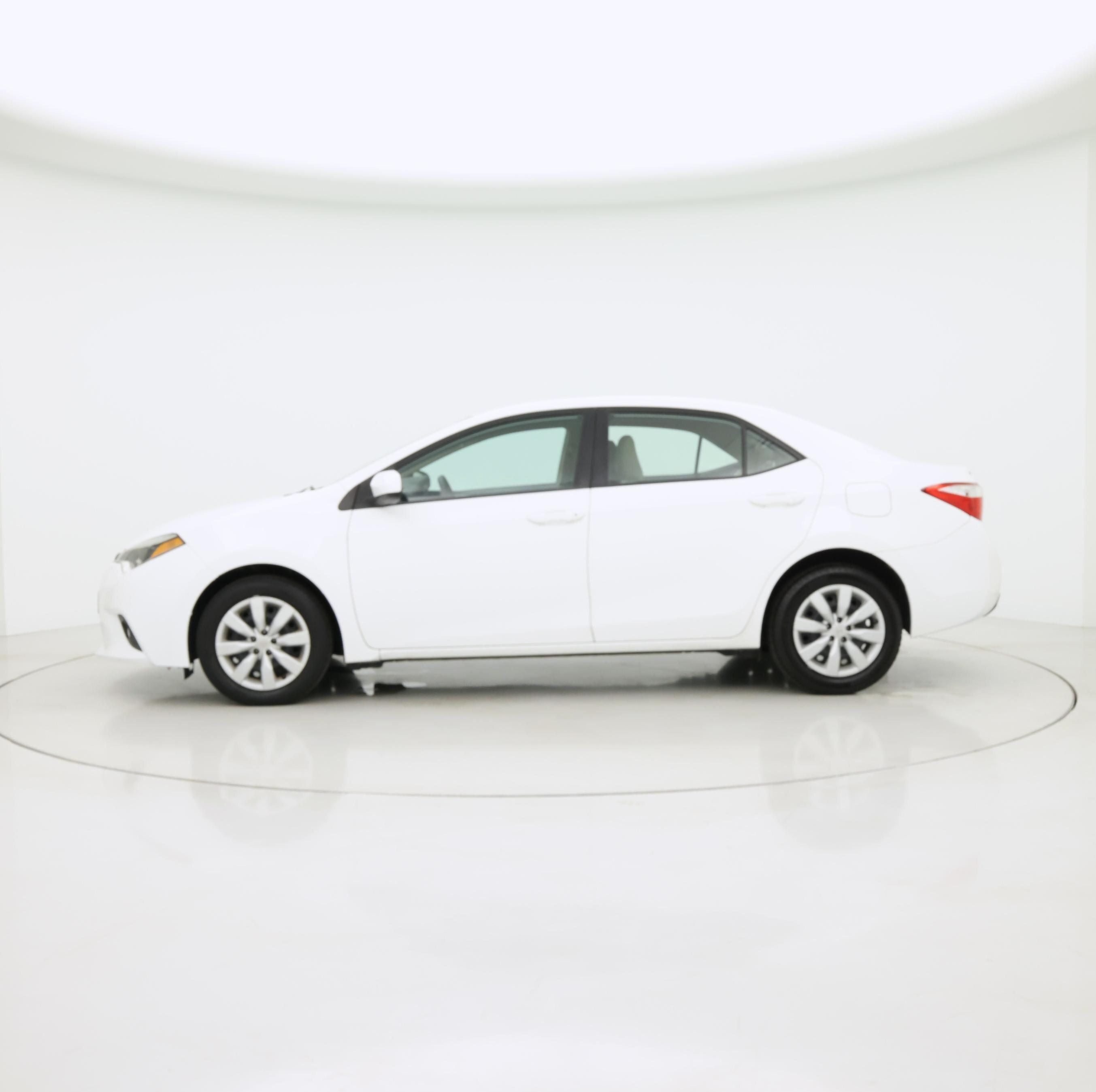 Thumbnail: 2015 Toyota Corolla - 3