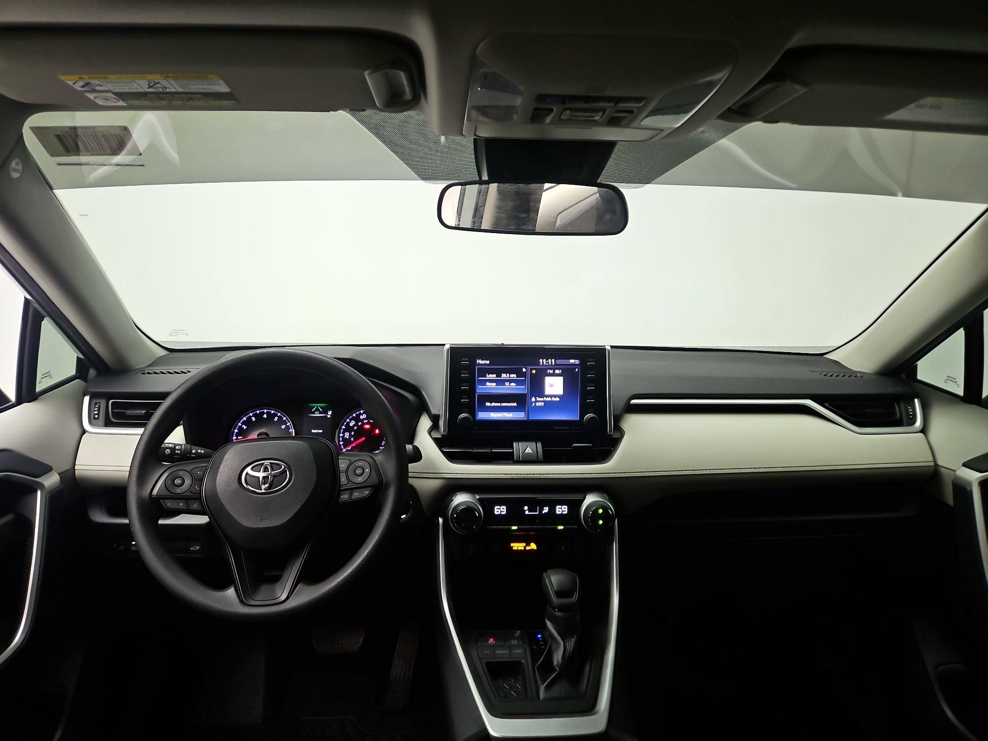 Thumbnail: 2019 Toyota RAV4 - 9