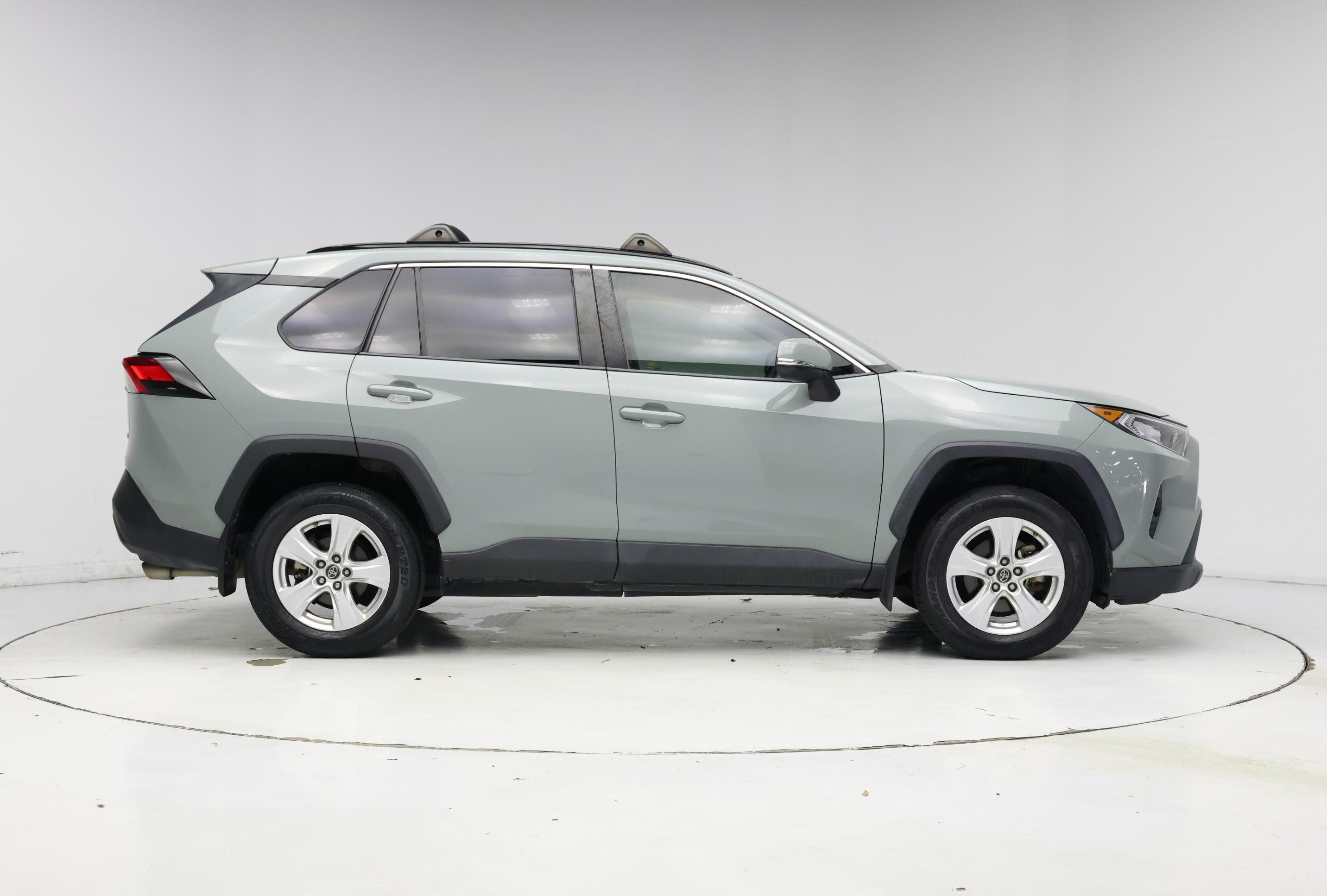 Thumbnail: 2019 Toyota RAV4 - 7