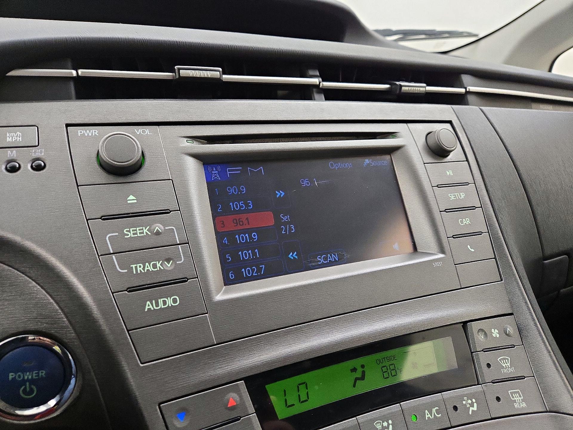 Thumbnail: 2015 Toyota Prius - 15