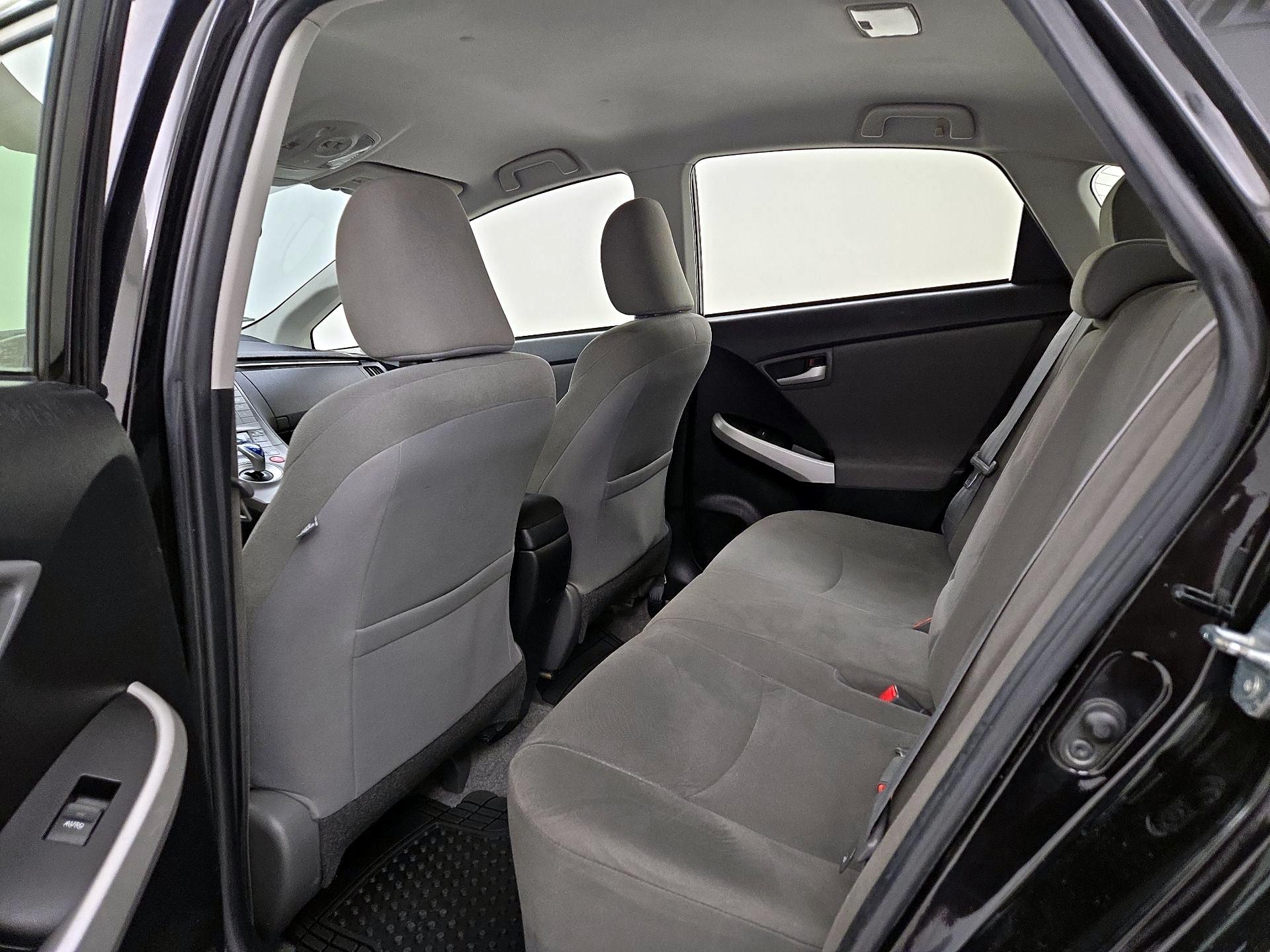 Thumbnail: 2015 Toyota Prius - 19
