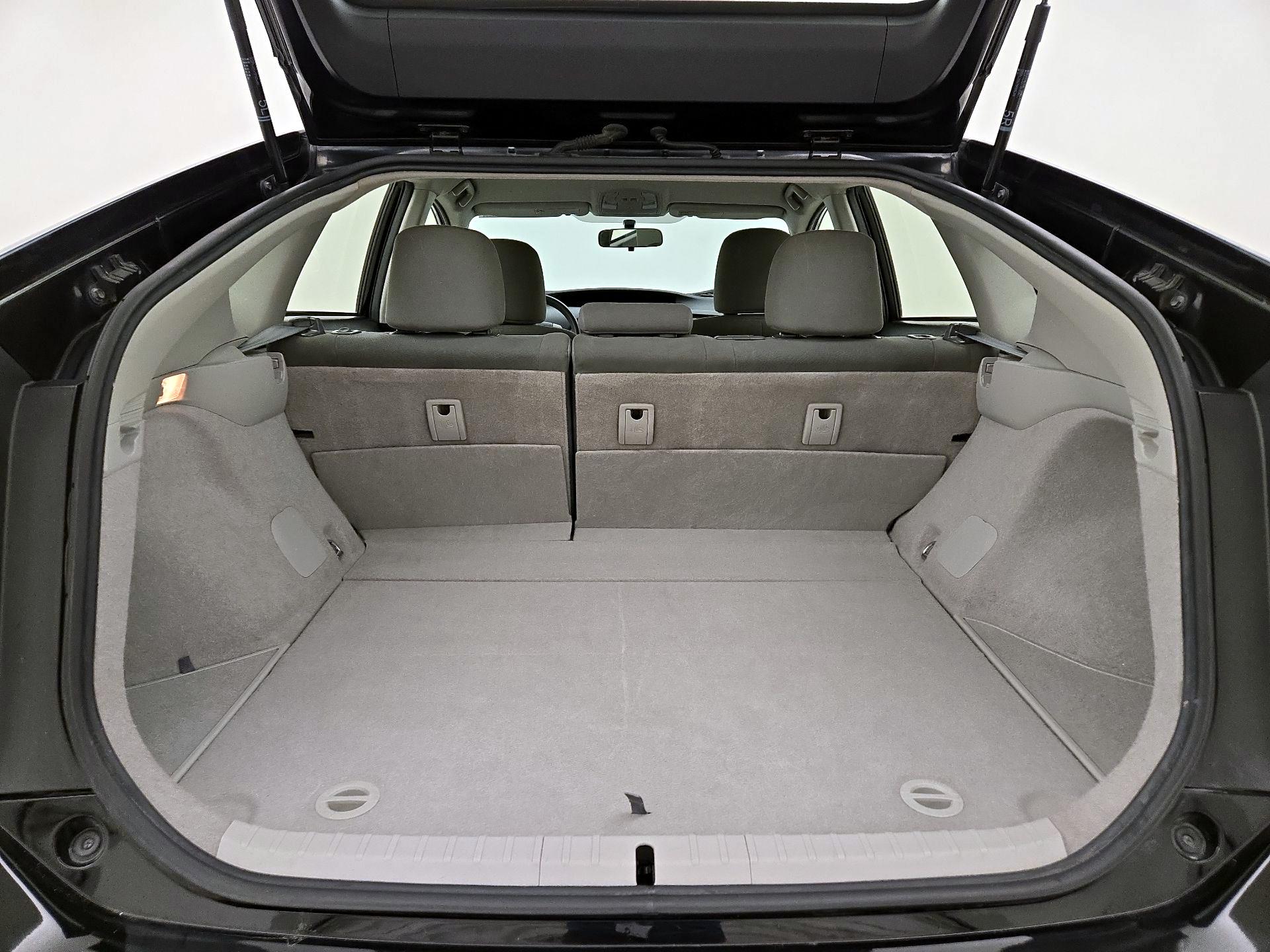 Thumbnail: 2015 Toyota Prius - 20
