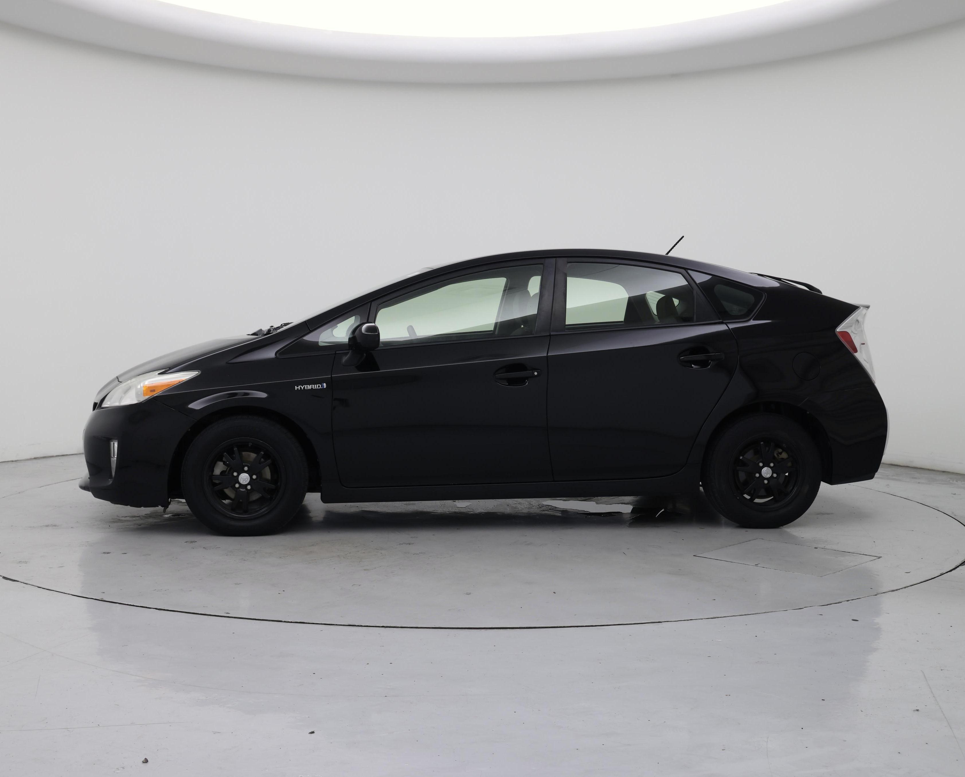 Thumbnail: 2015 Toyota Prius - 3