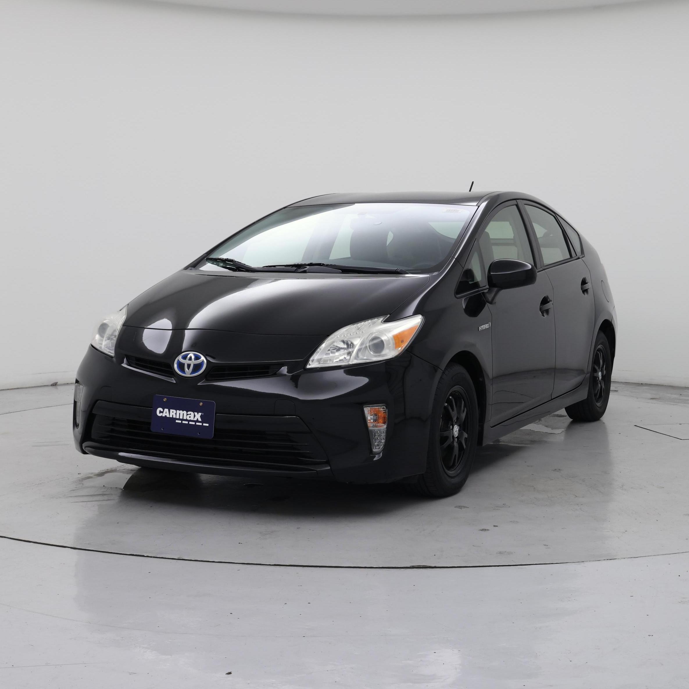 Thumbnail: 2015 Toyota Prius - 4