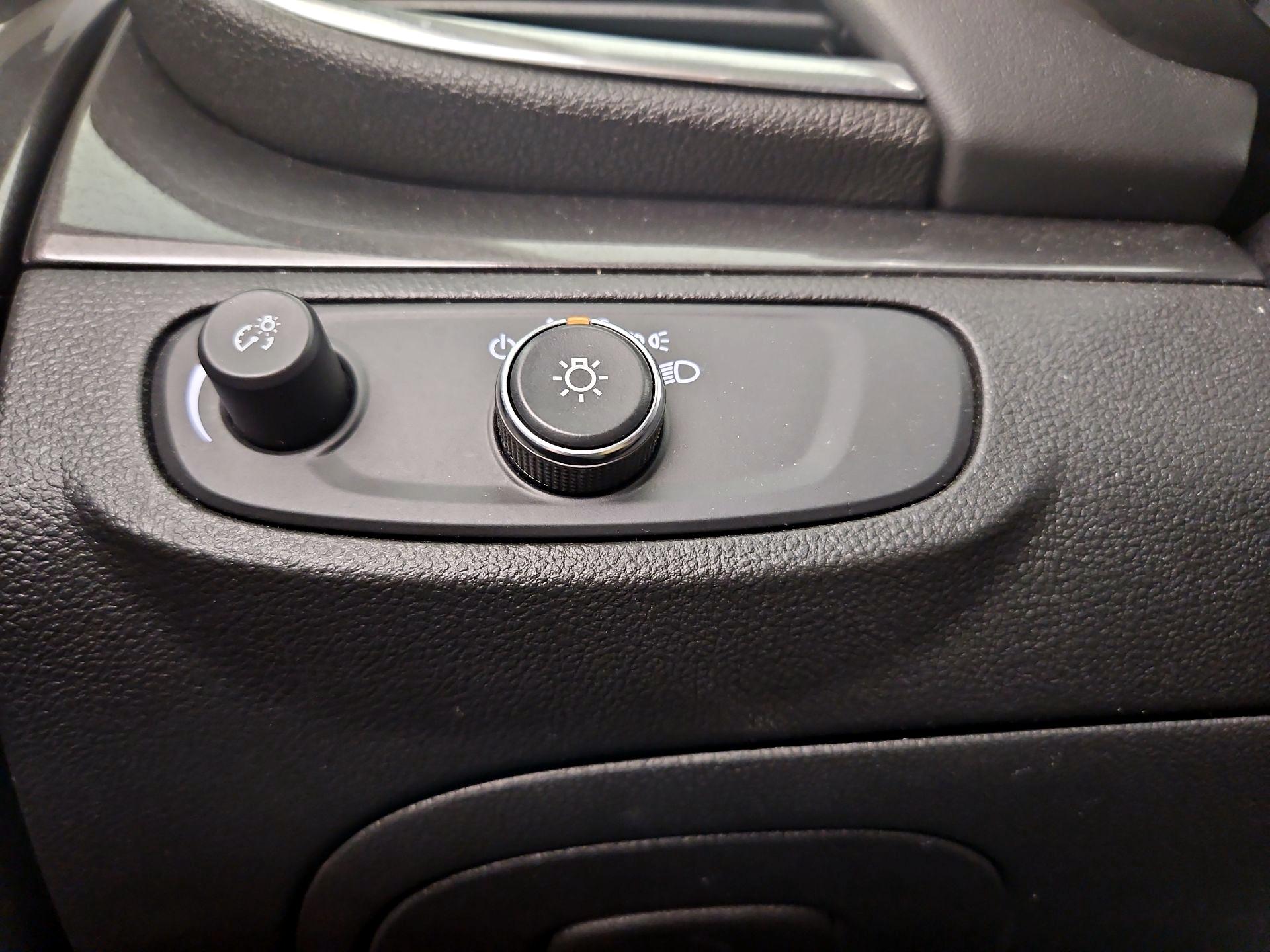 Thumbnail: 2020 Buick Encore - 13