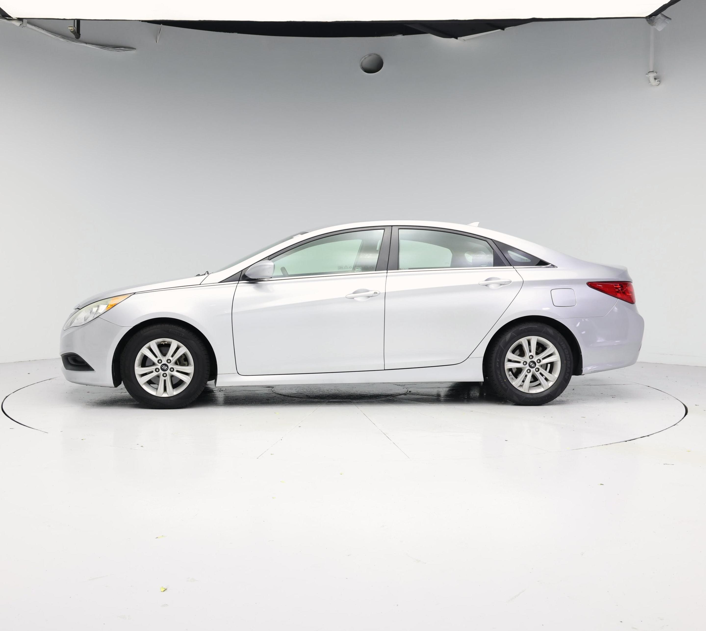 Thumbnail: 2014 Hyundai Sonata - 3