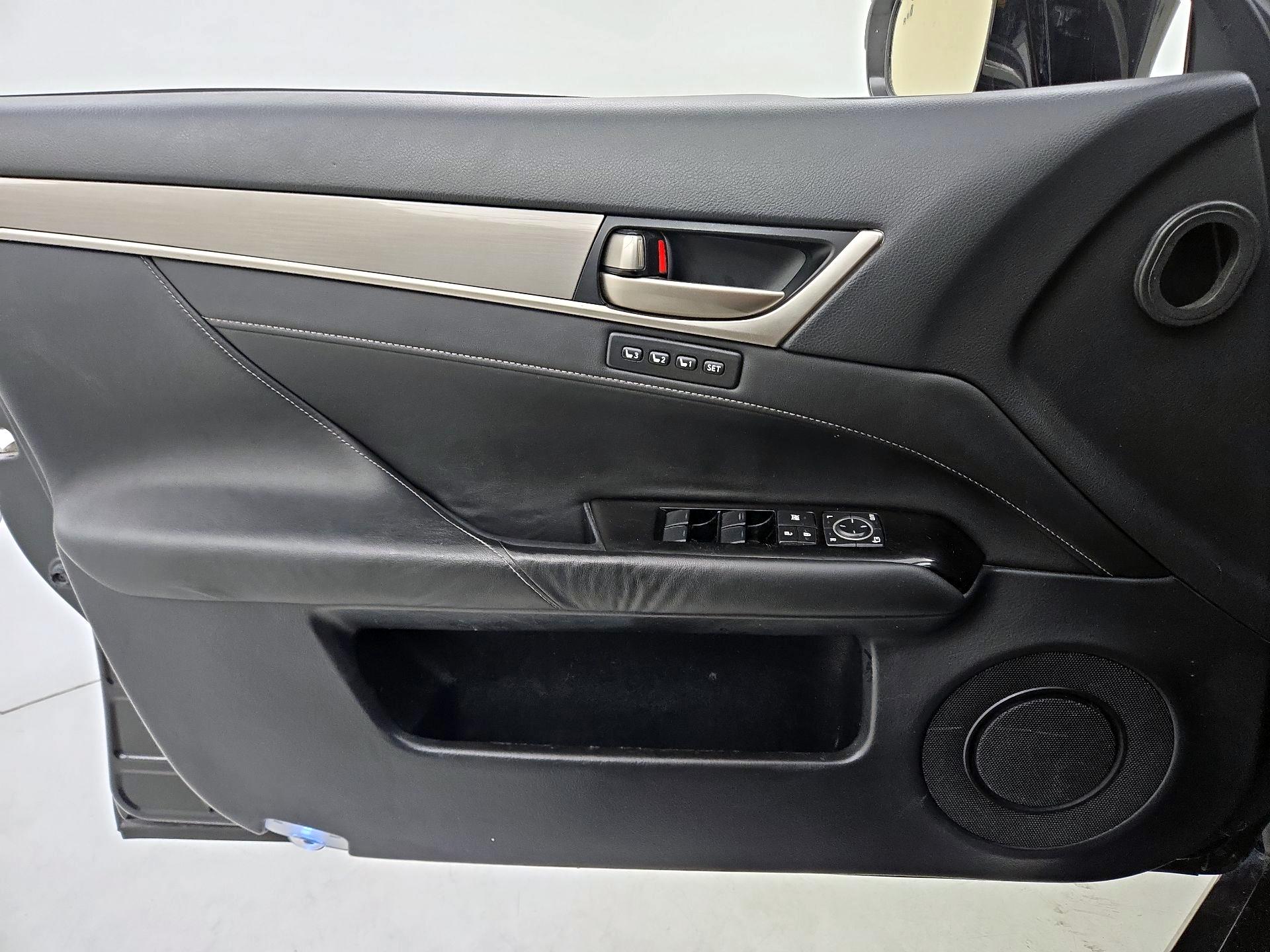 Thumbnail: 2014 Lexus GS - 12