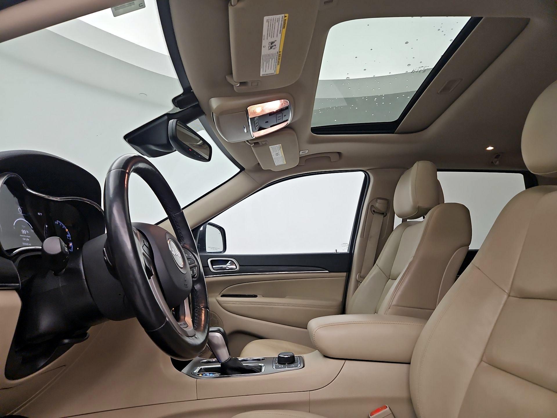 Thumbnail: 2020 Jeep Grand Cherokee - 20