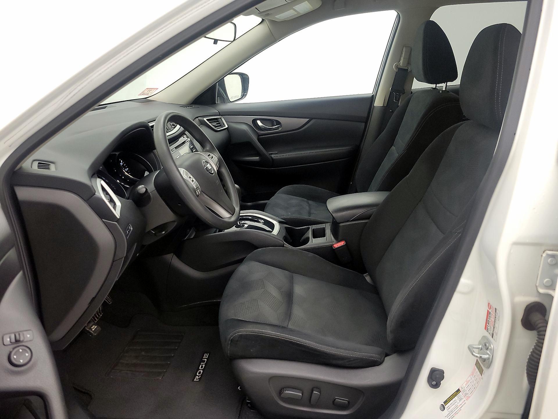 Thumbnail: 2016 Nissan Rogue - 11