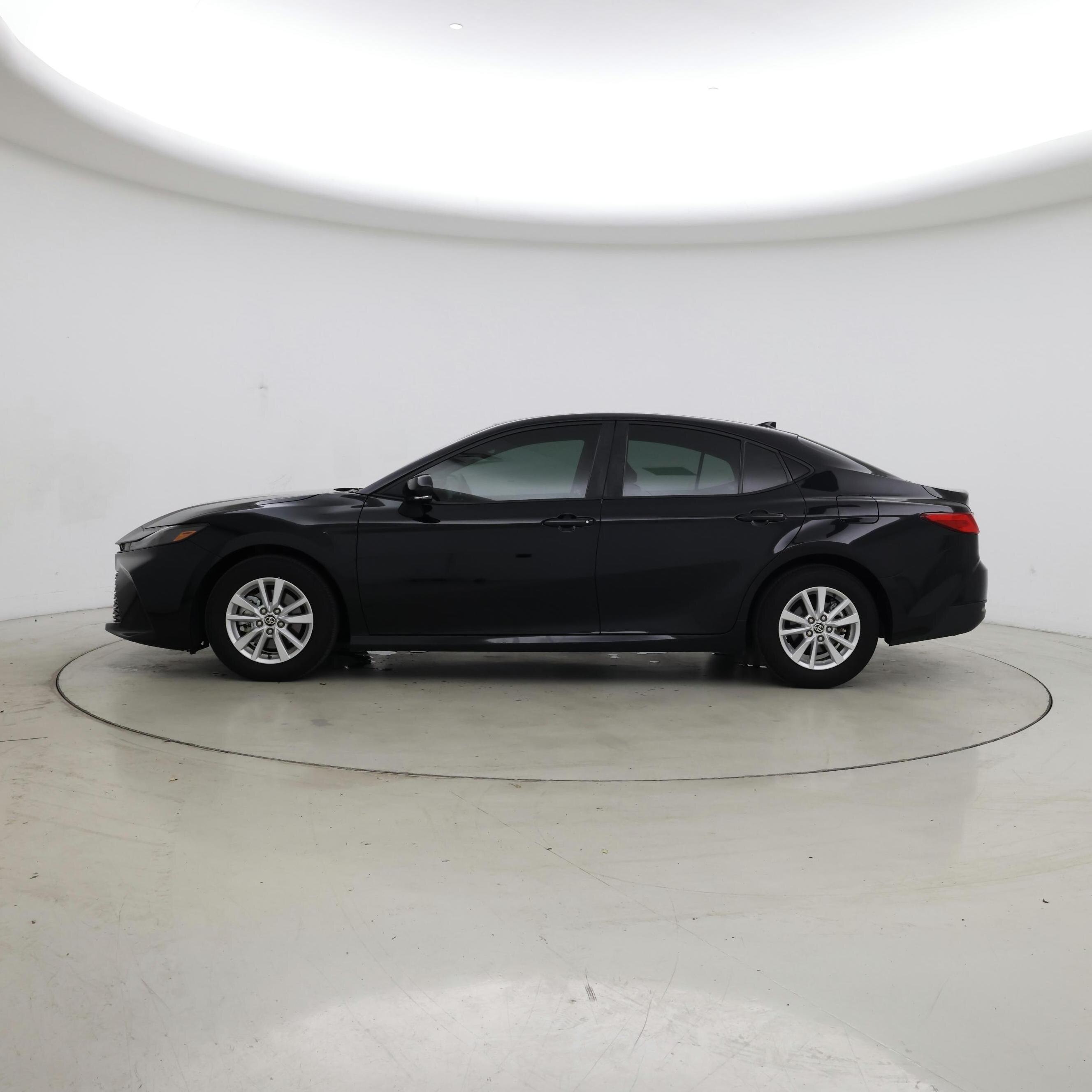 Thumbnail: 2025 Toyota Camry - 3