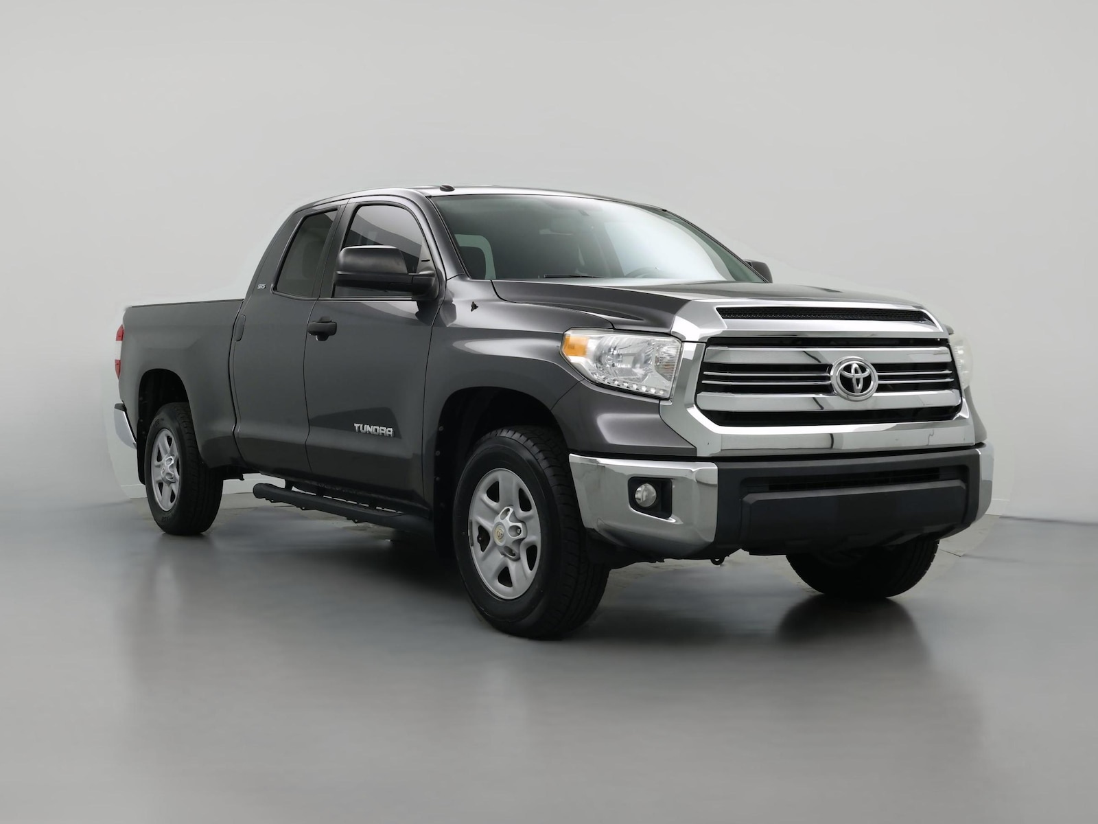 Bed Liner & Tow Hitch