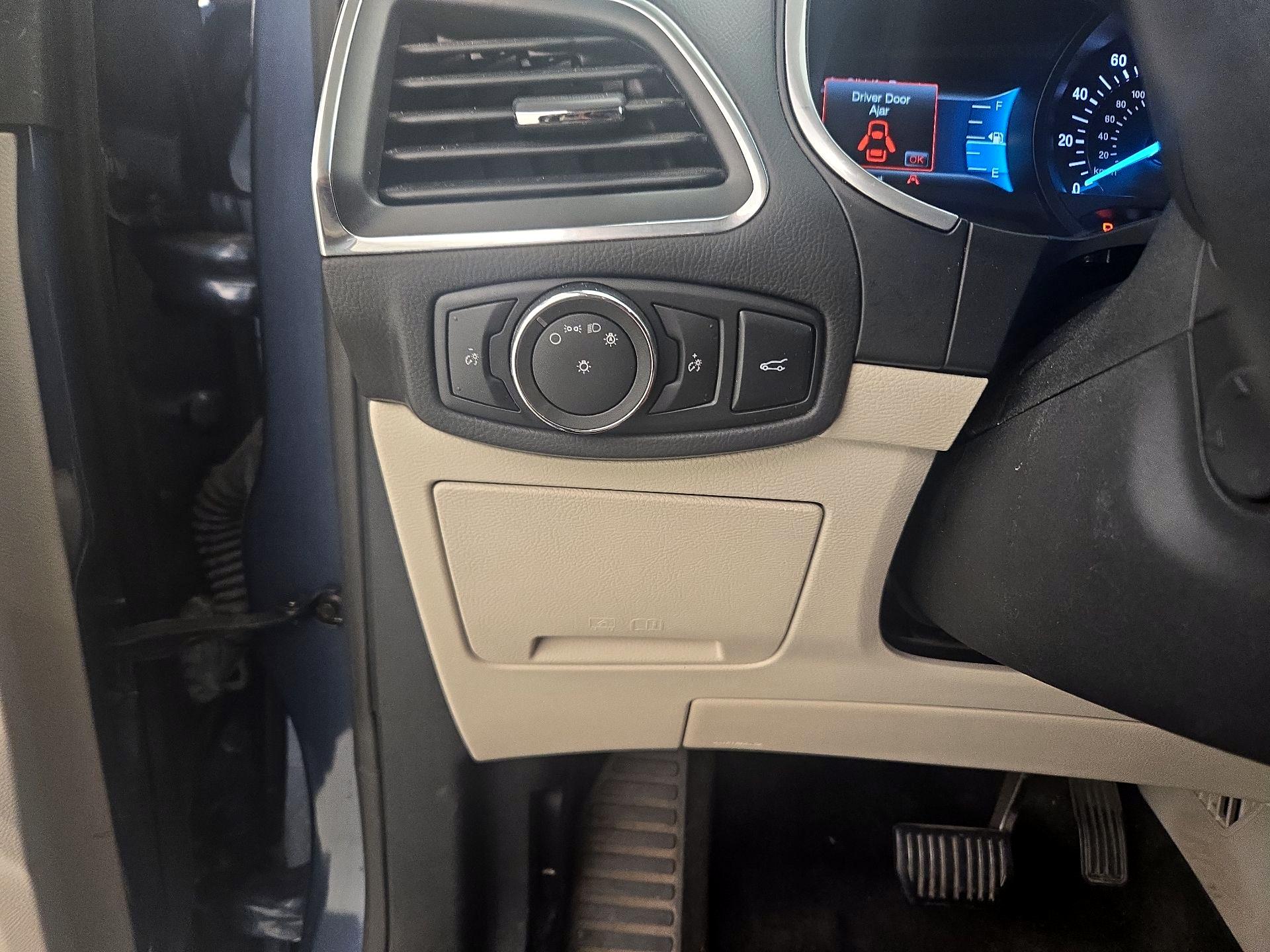 Thumbnail: 2018 Ford Edge - 13