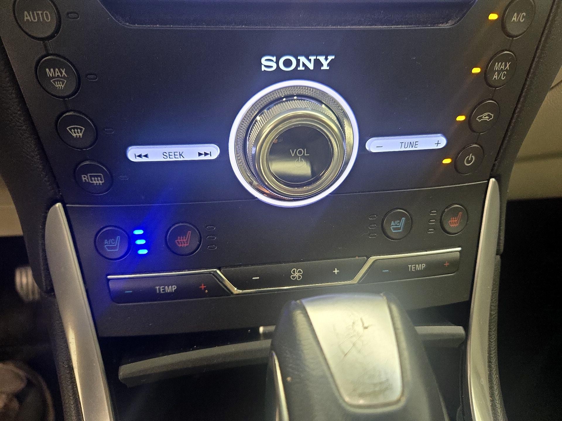 Thumbnail: 2018 Ford Edge - 17