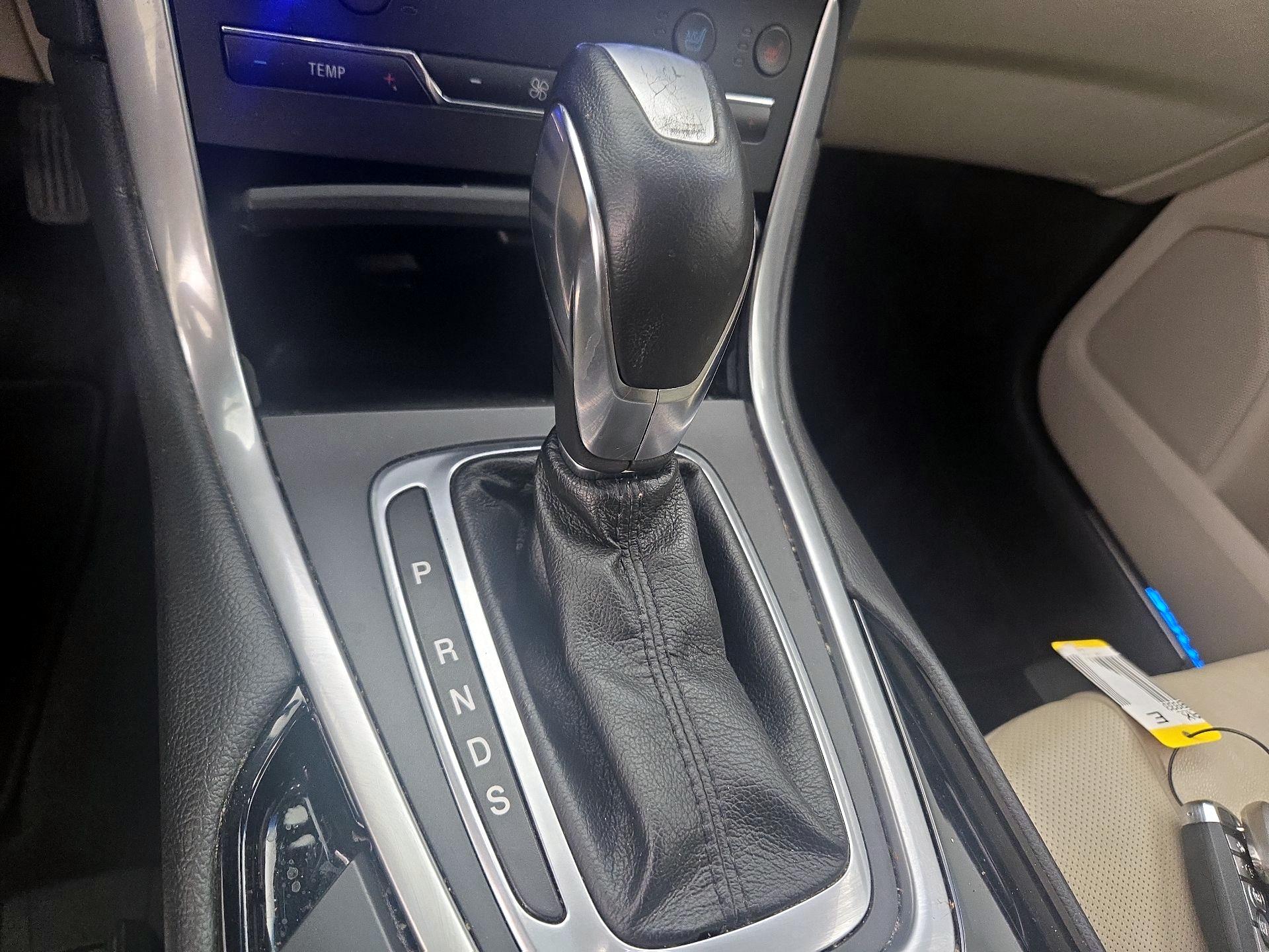 Thumbnail: 2018 Ford Edge - 18