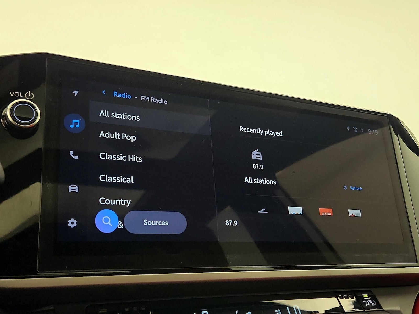 2025 Toyota Camry XSE - Photo 16